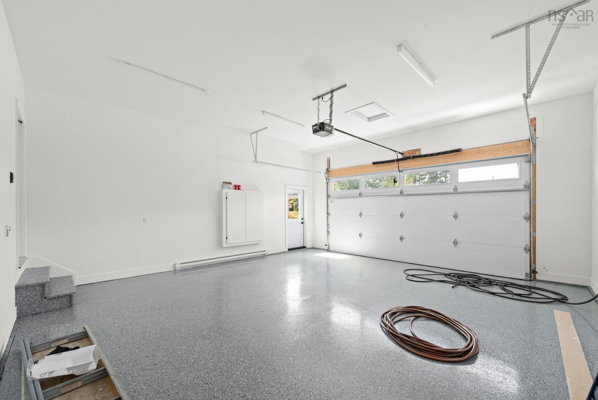 170 Olive Avenue photo #34