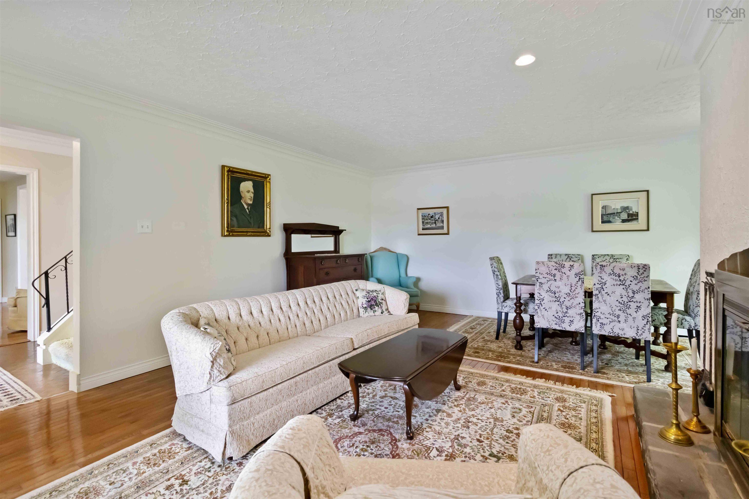 11 Keefe Road photo #17