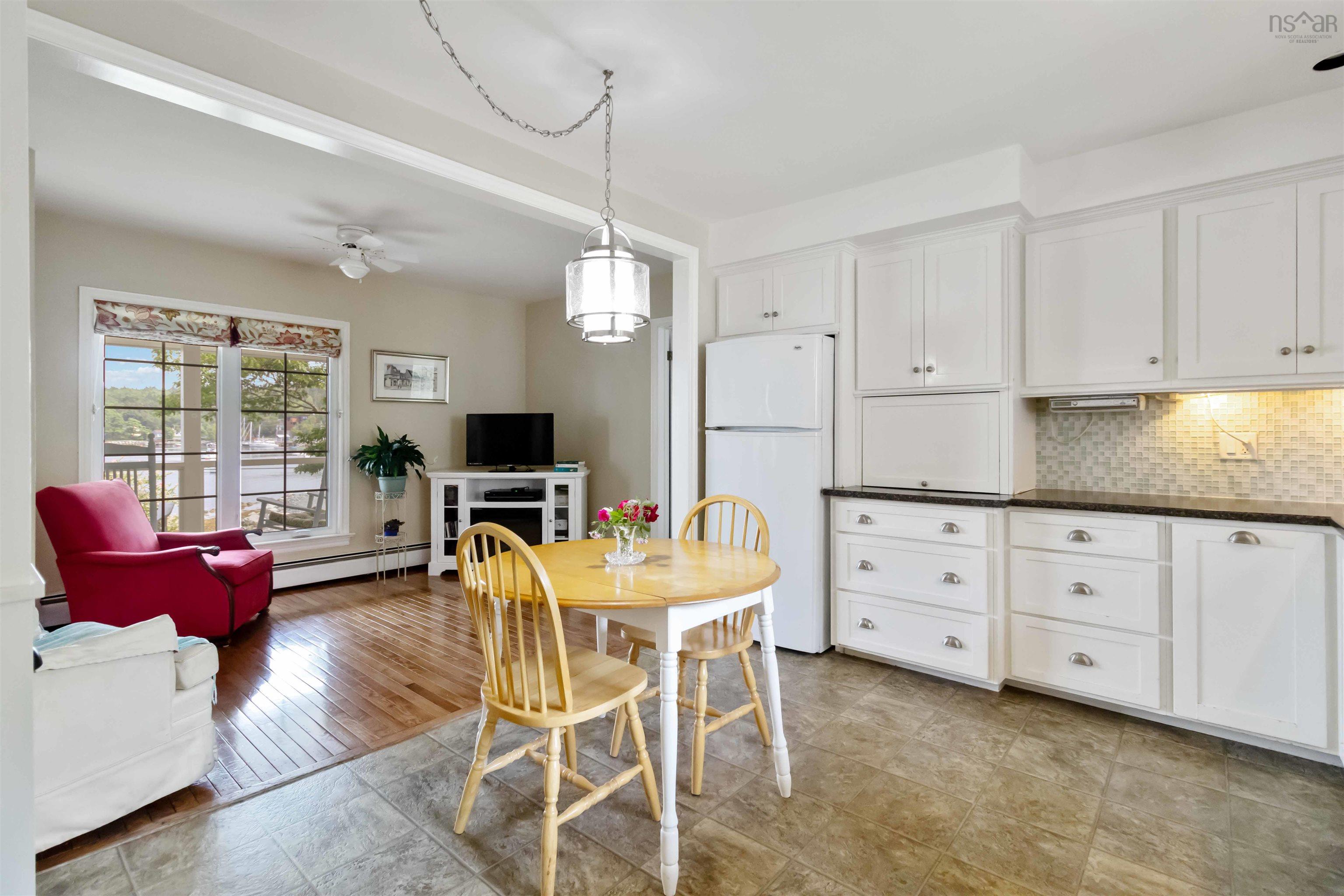 11 Keefe Road photo #20