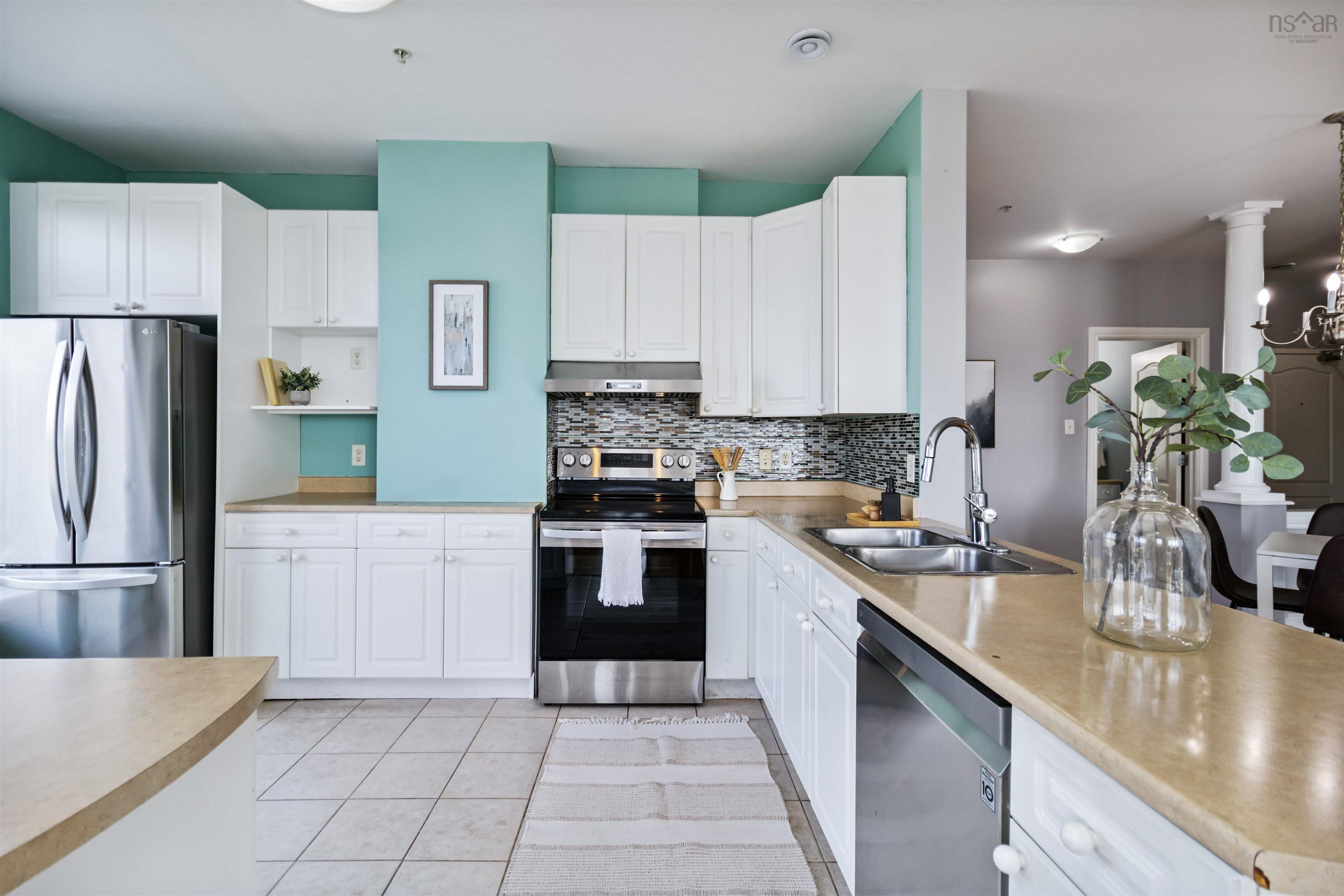 110 53 Bedros Lane photo #15