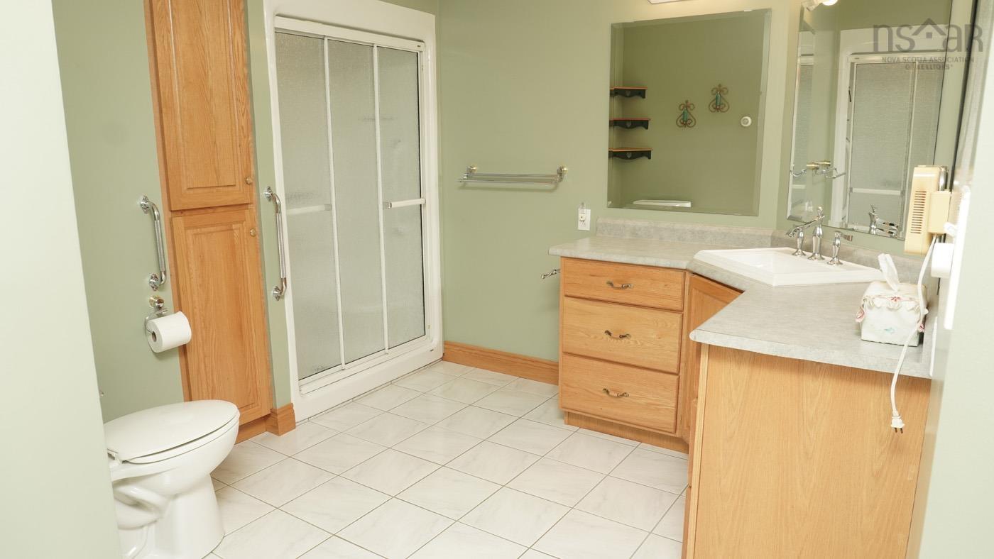 1638 Shore Road photo #12