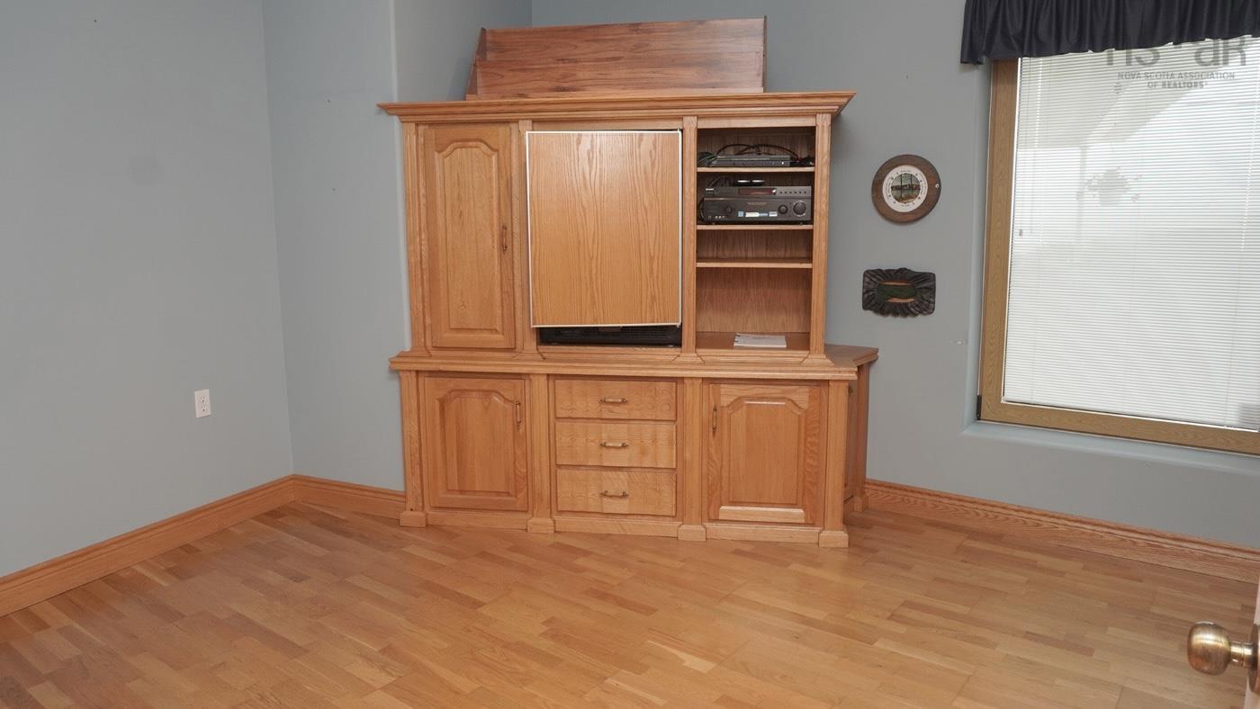 1638 Shore Road photo #13