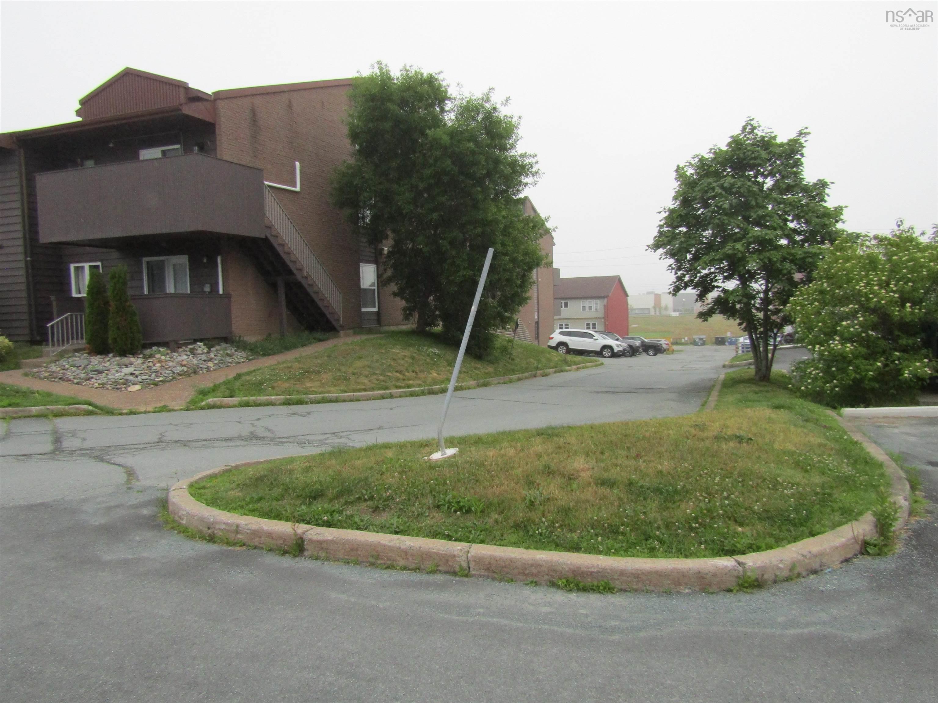 13 5 Rose Way photo #4