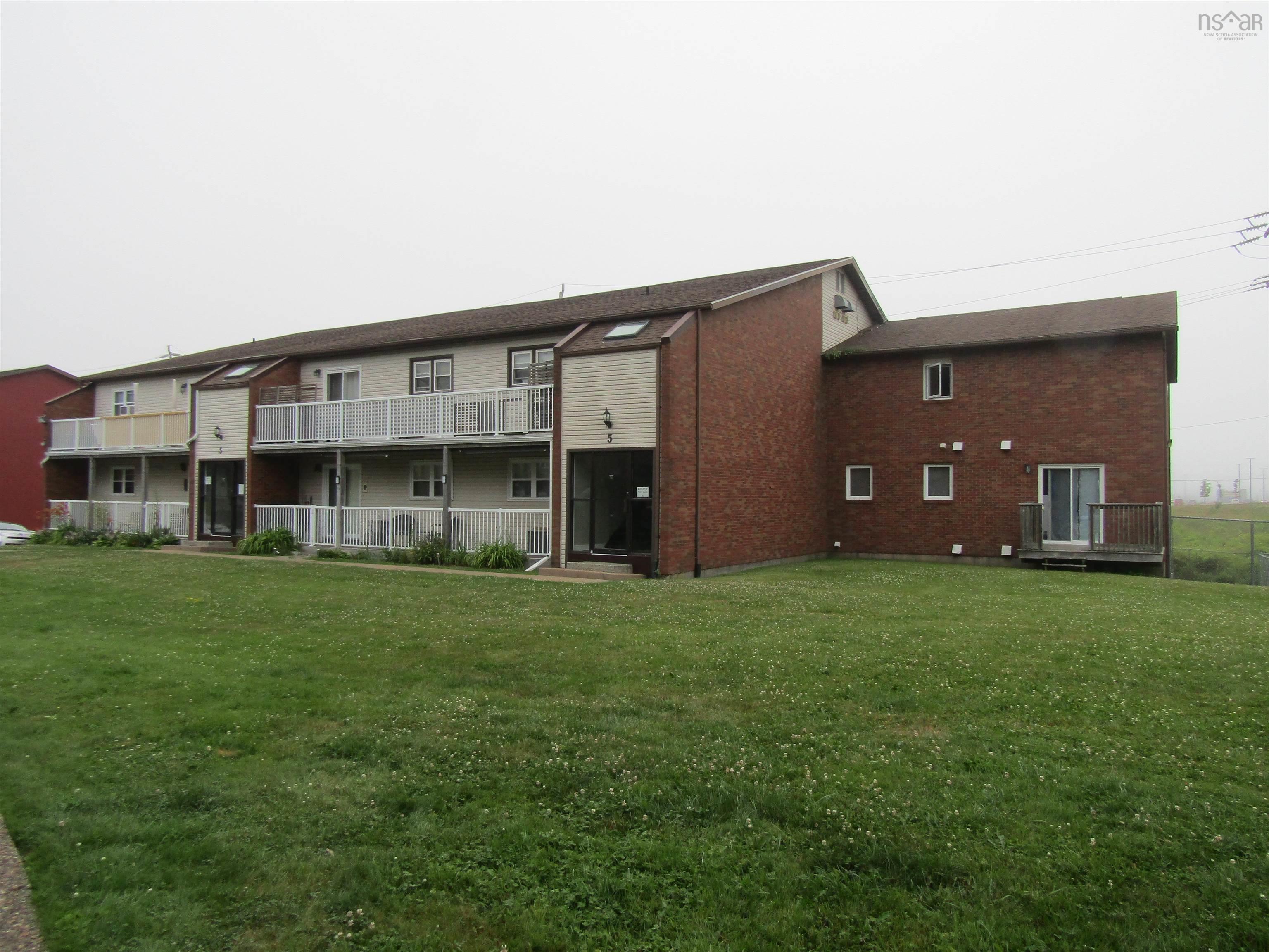 13 5 Rose Way photo #6