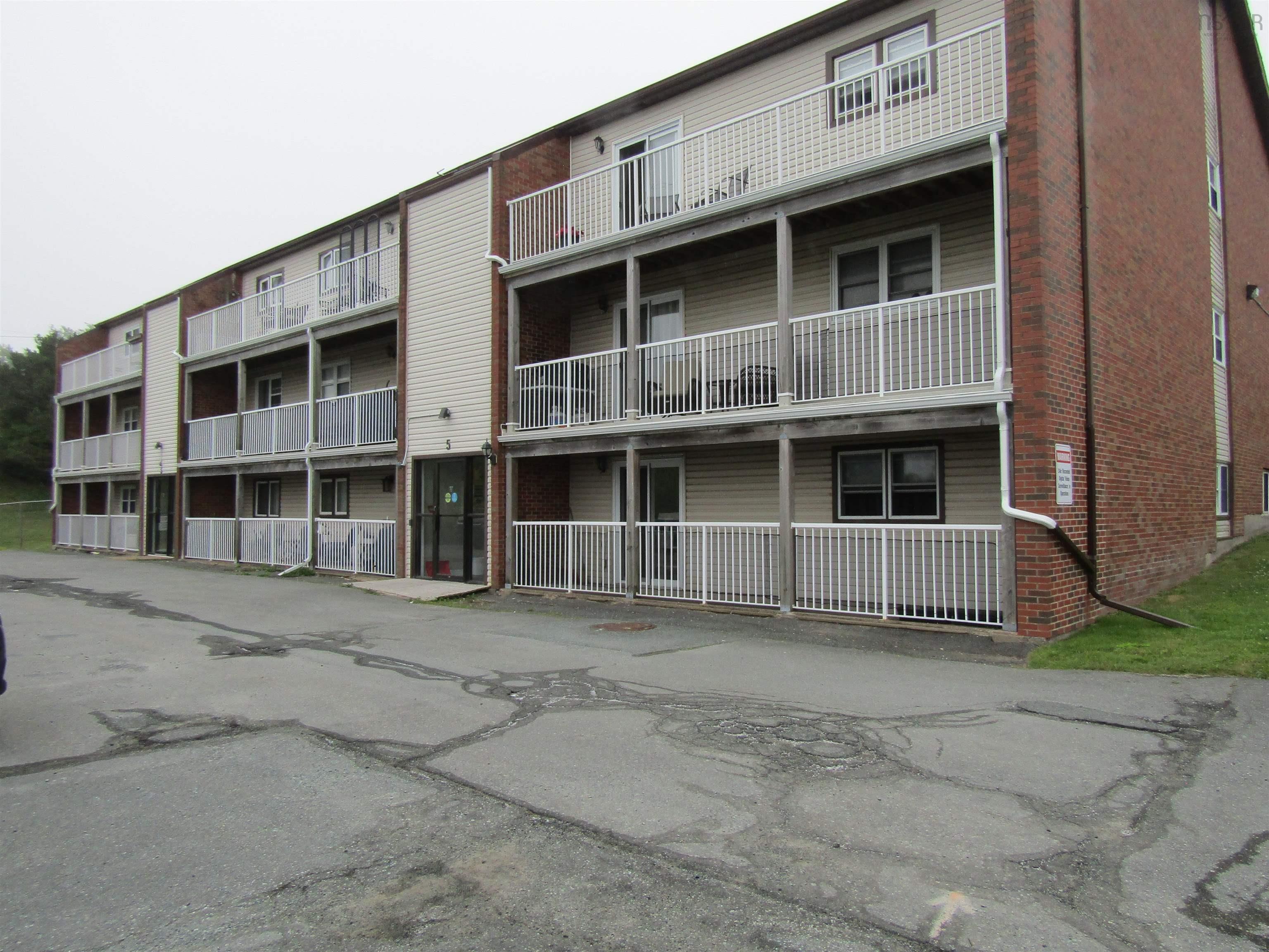 13 5 Rose Way photo #9