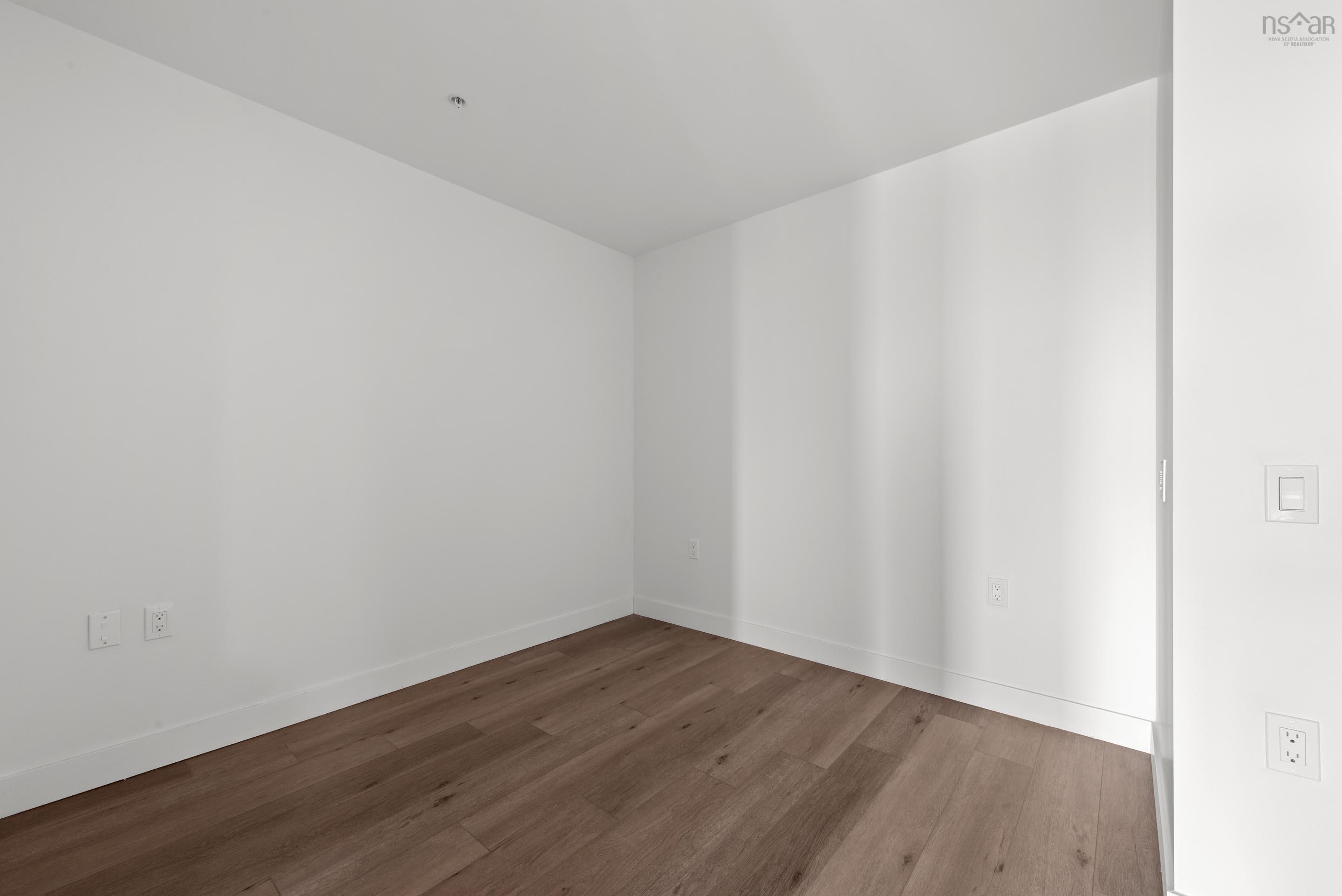 711 5511 Bilby St photo #15