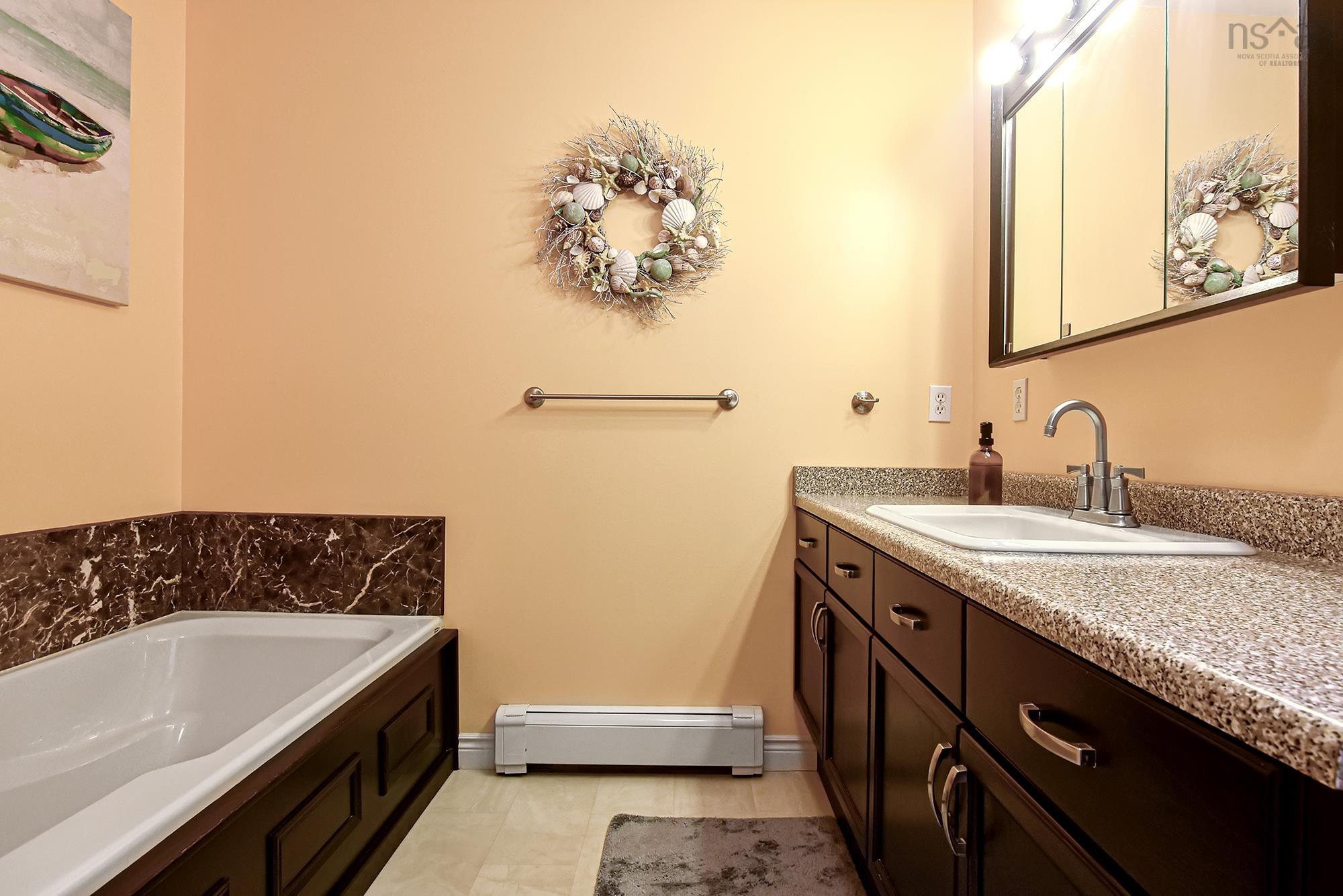 1774 Waverley Road photo #27