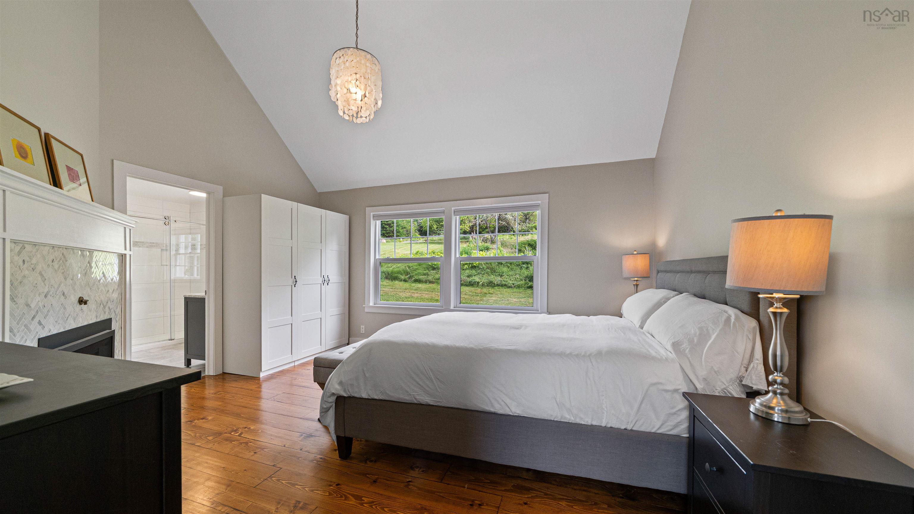 211 Indian Point Road photo #11