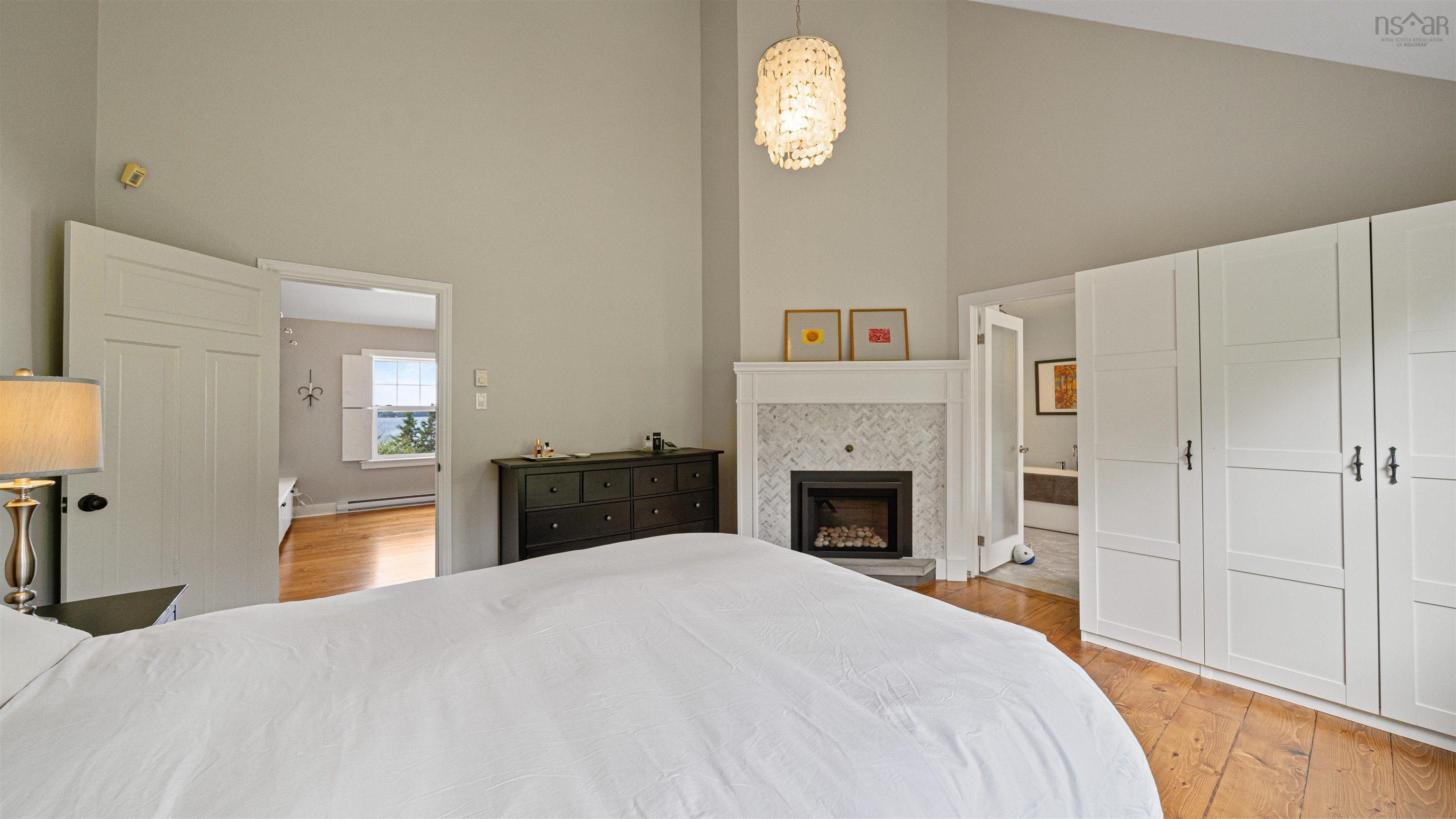 211 Indian Point Road photo #14