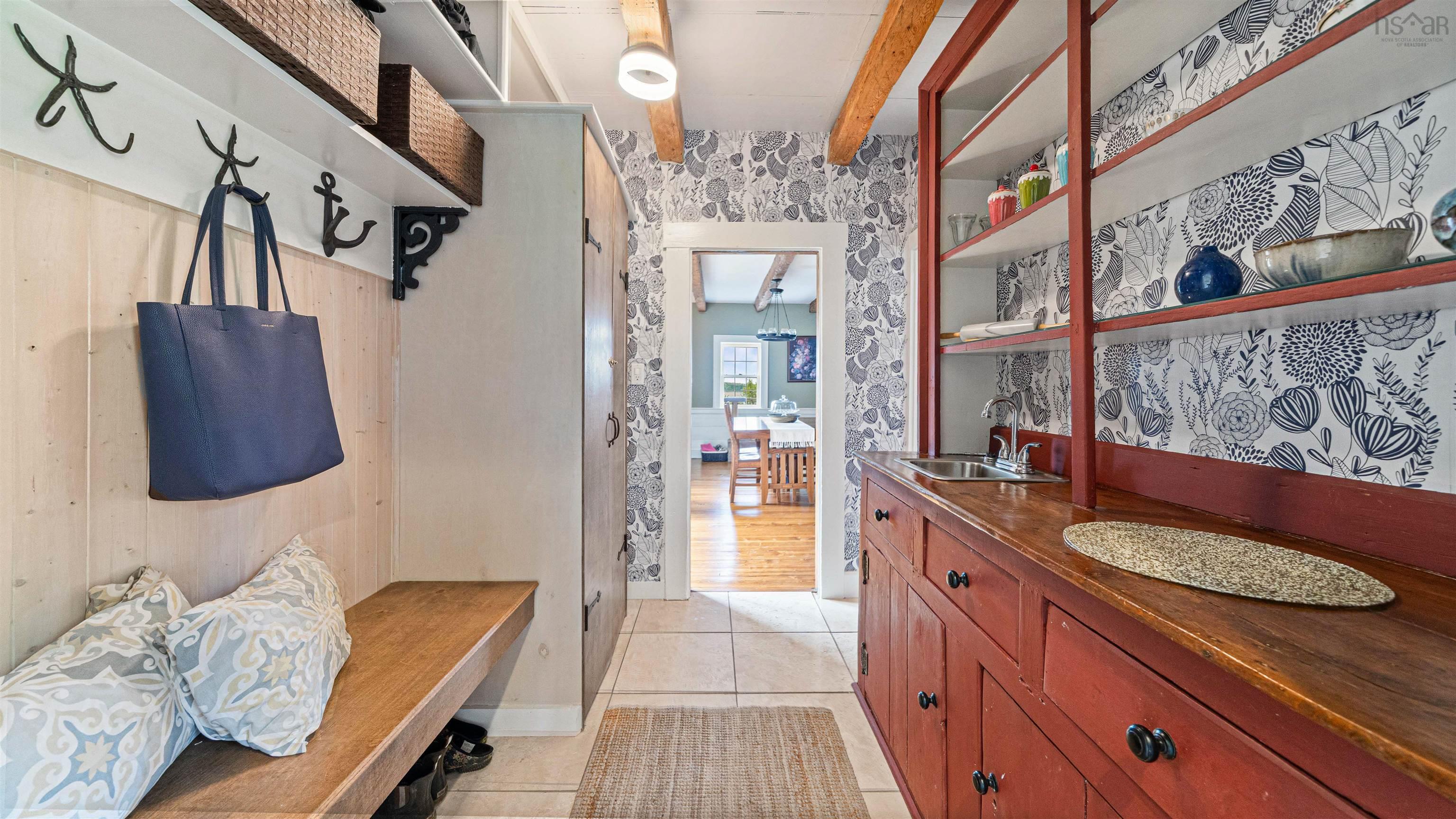 211 Indian Point Road photo #20