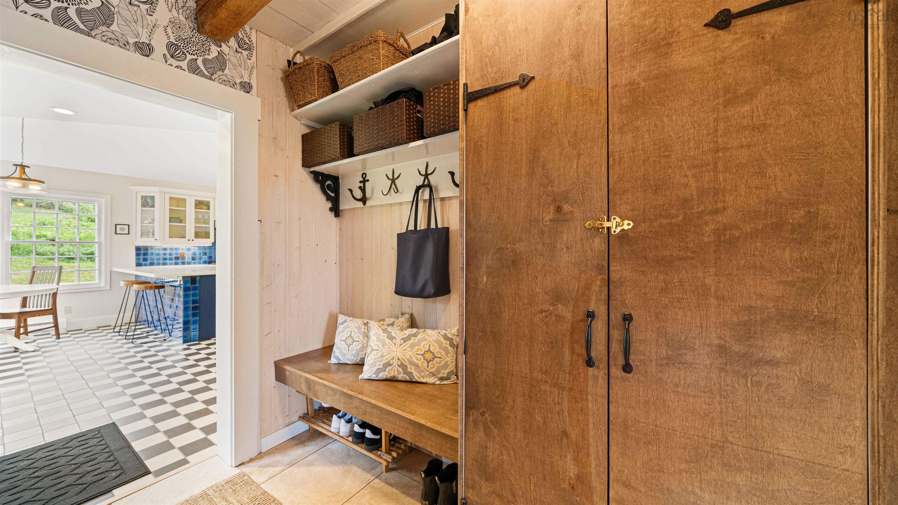 211 Indian Point Road photo #21