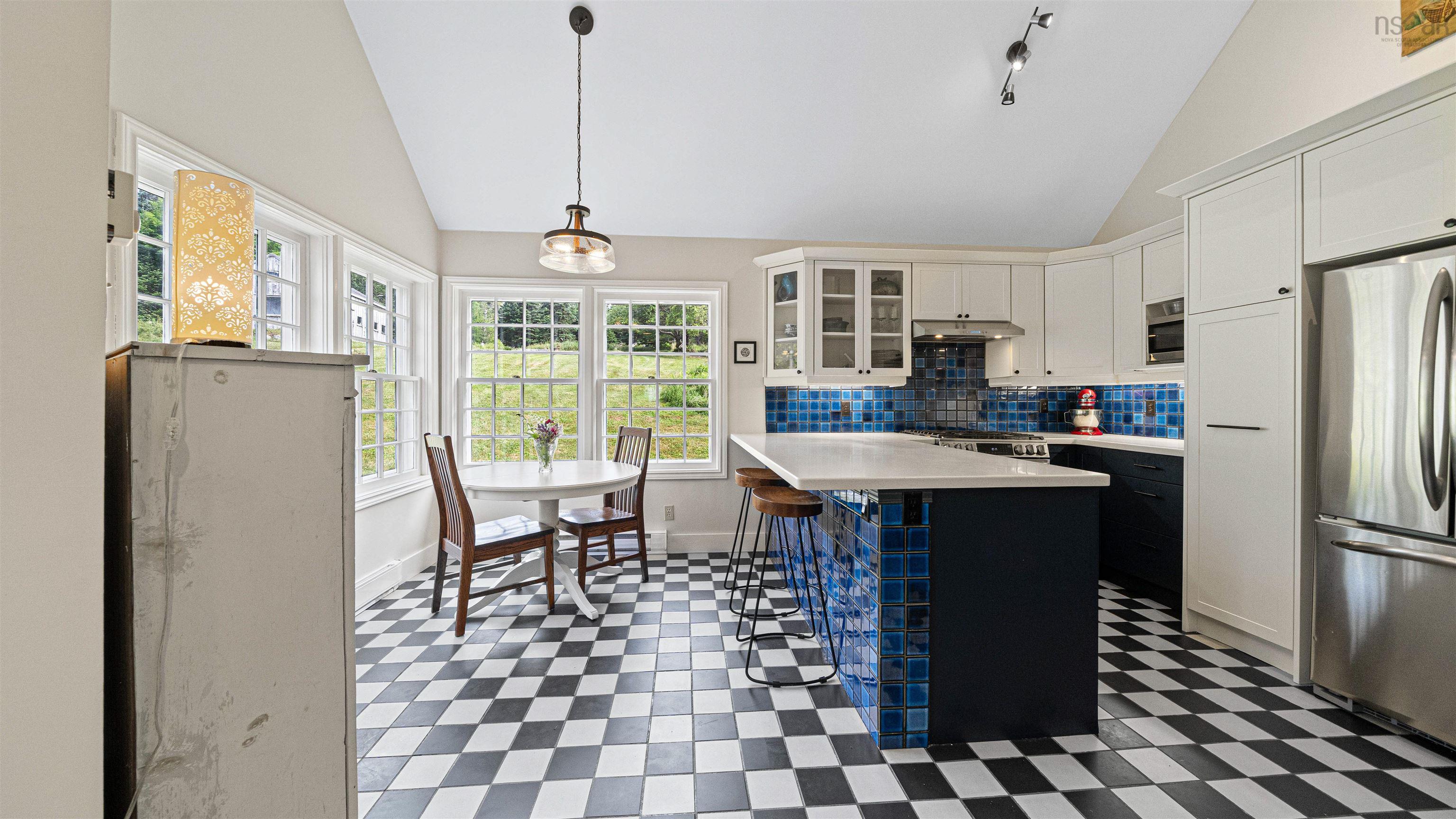 211 Indian Point Road photo #28