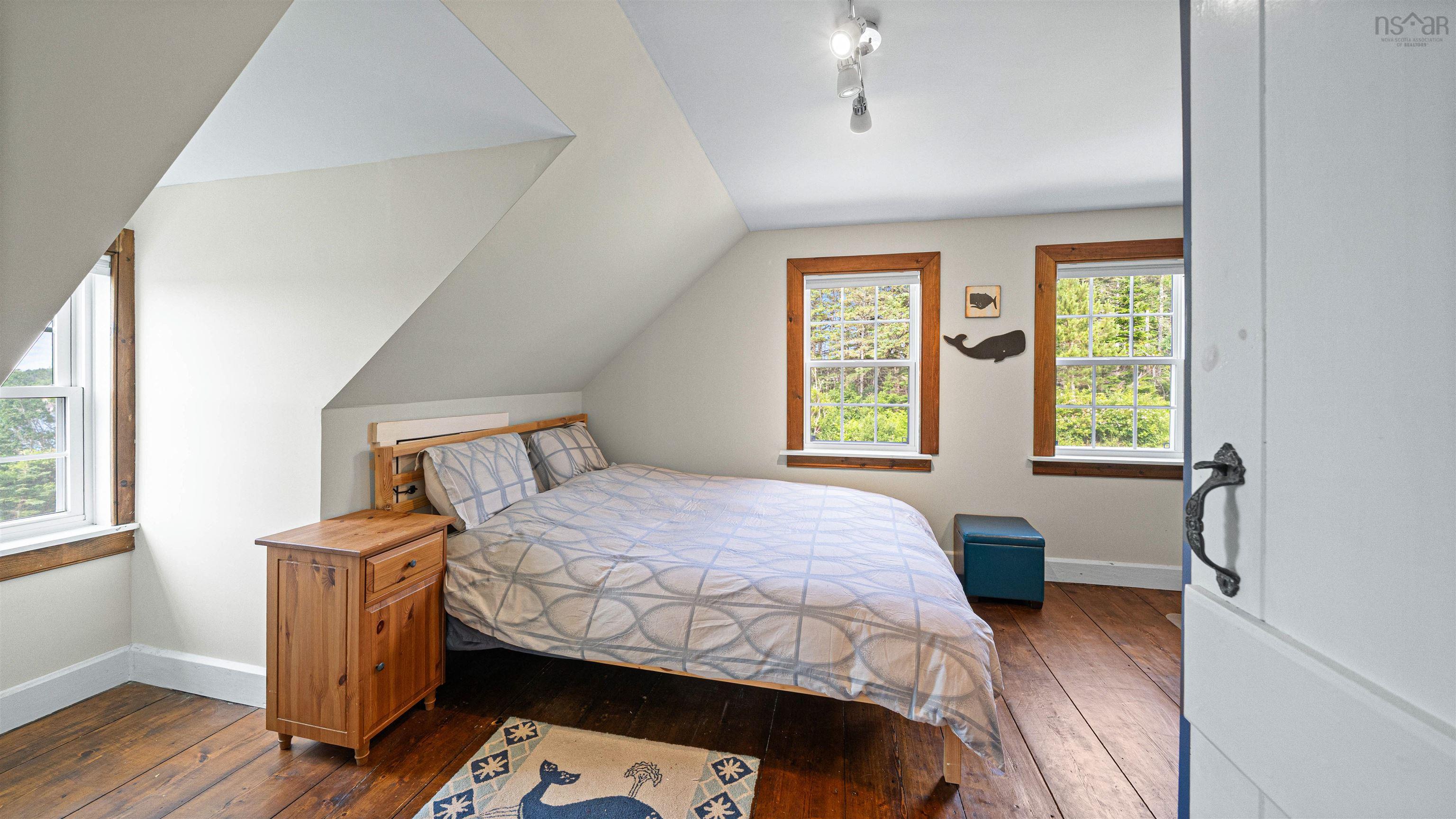 211 Indian Point Road photo #45