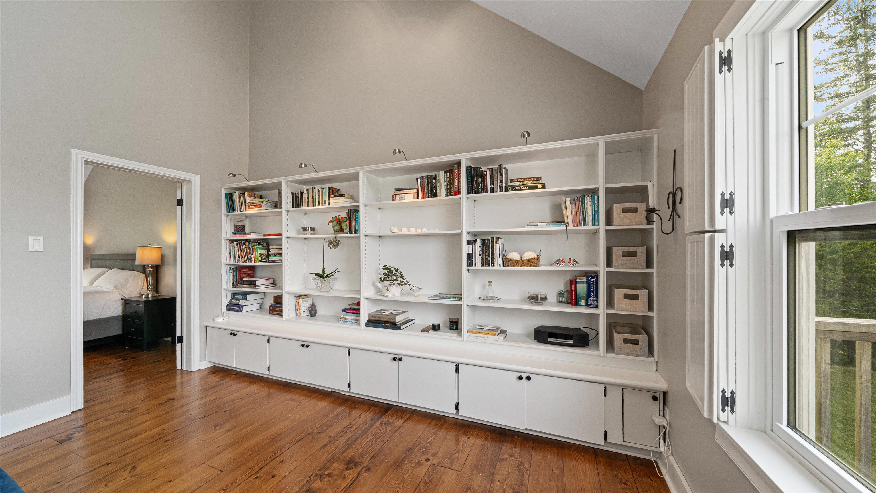 211 Indian Point Road photo #10