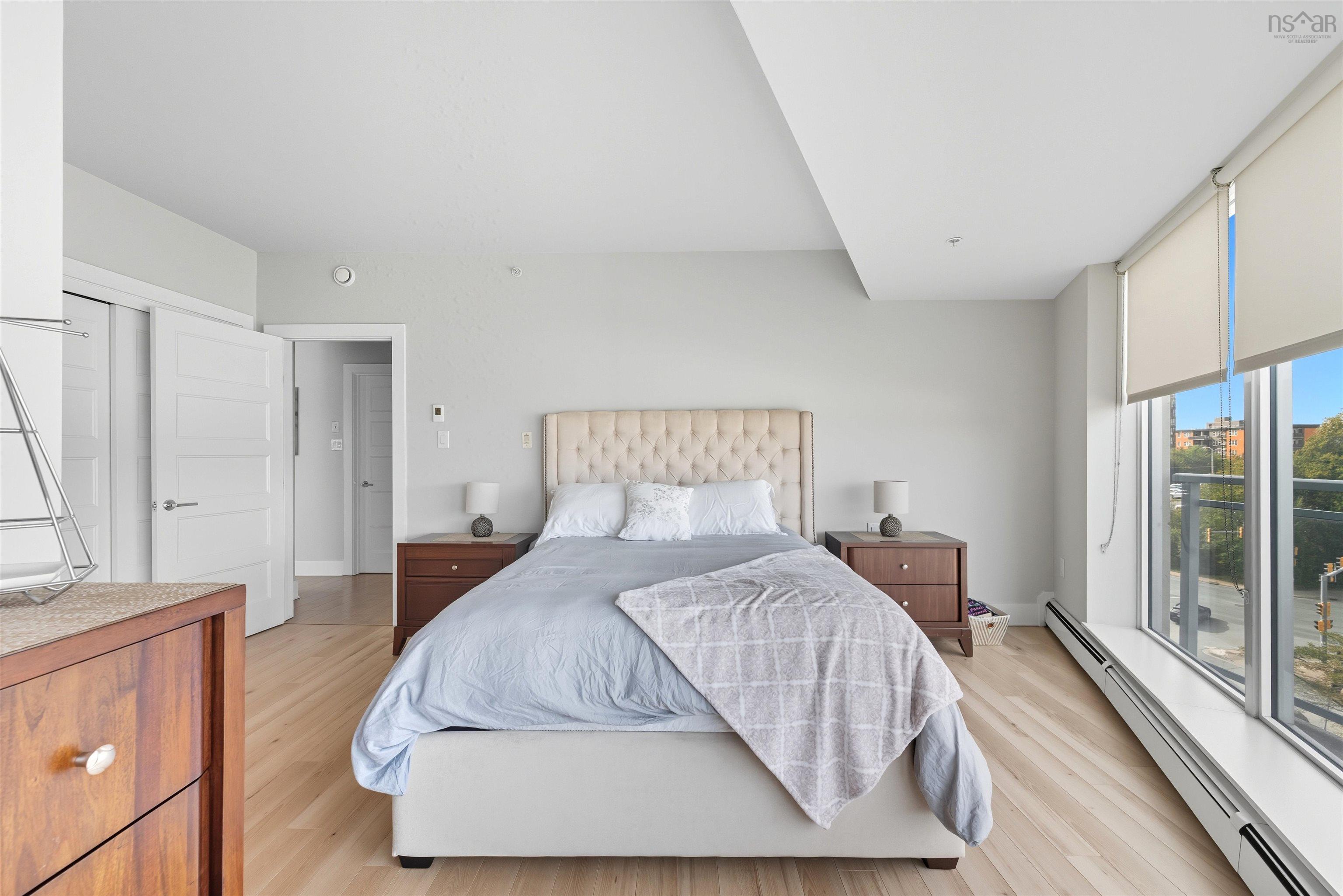 501 15 Kings Wharf Place photo #13