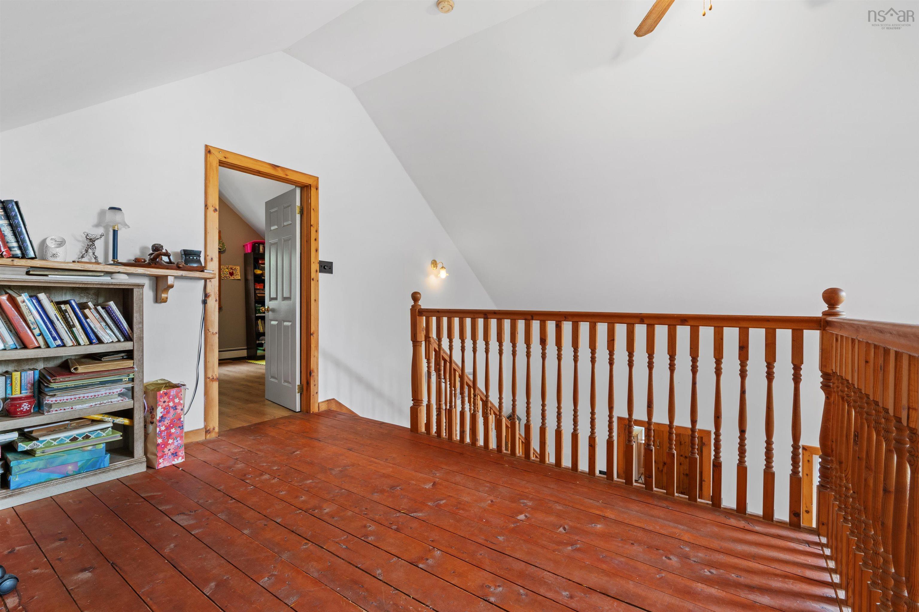 59 West Side Road photo #28