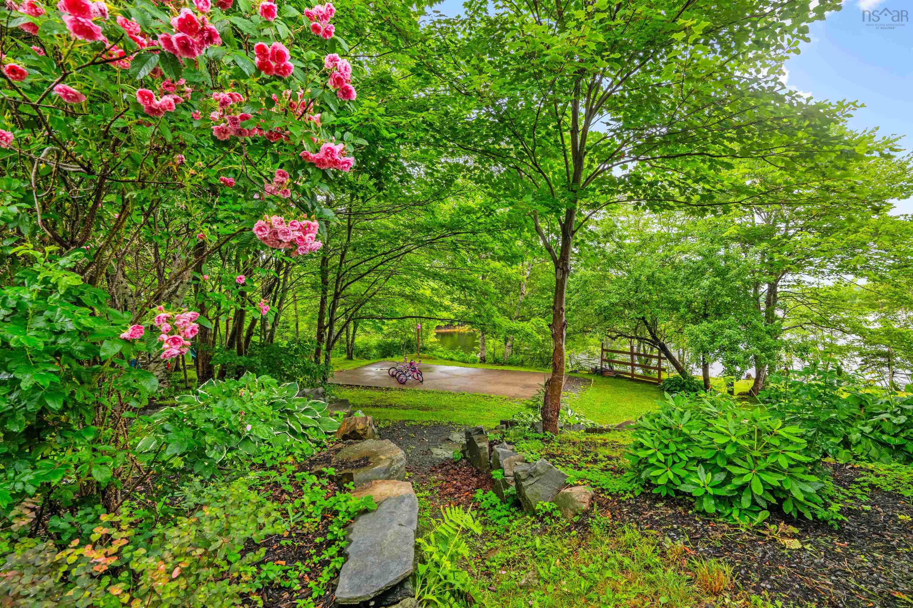 59 West Side Road photo #38