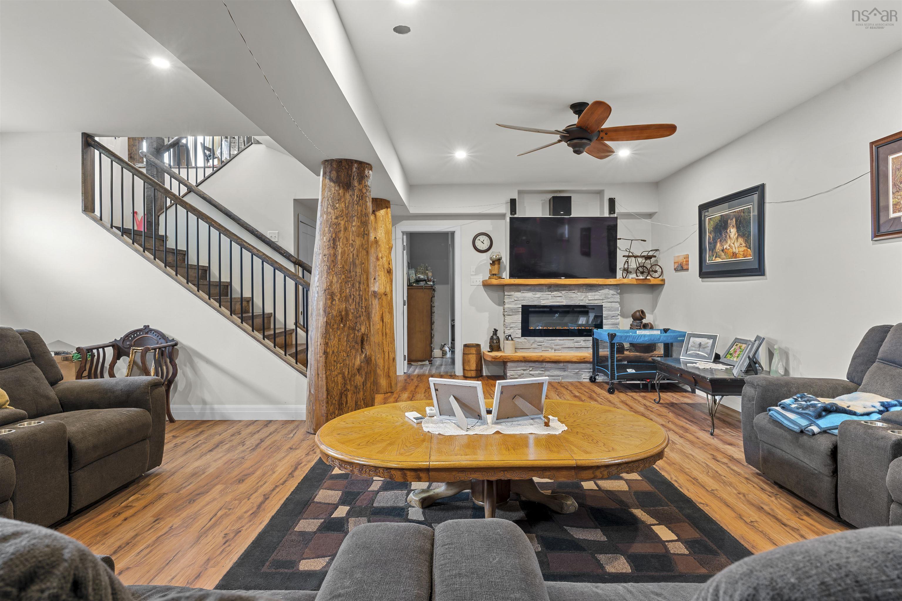 1696 Highway 336 photo #11