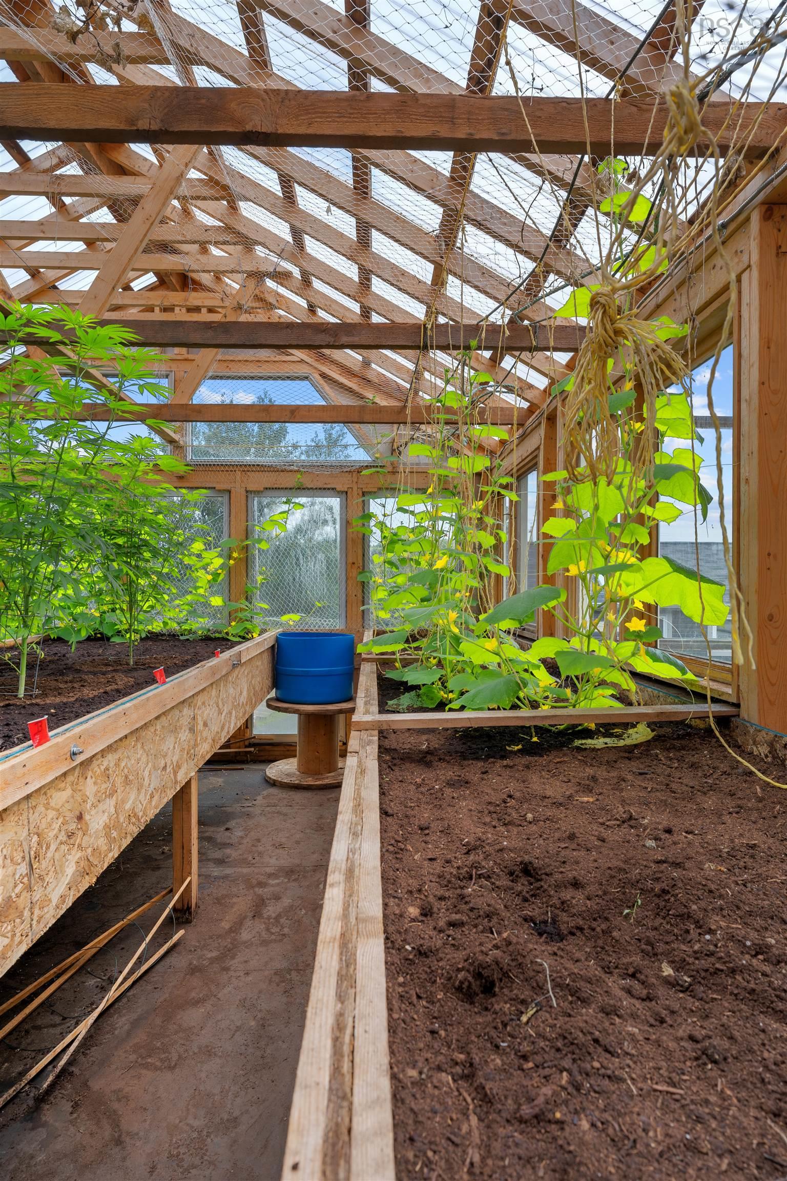 1696 Highway 336 photo #33