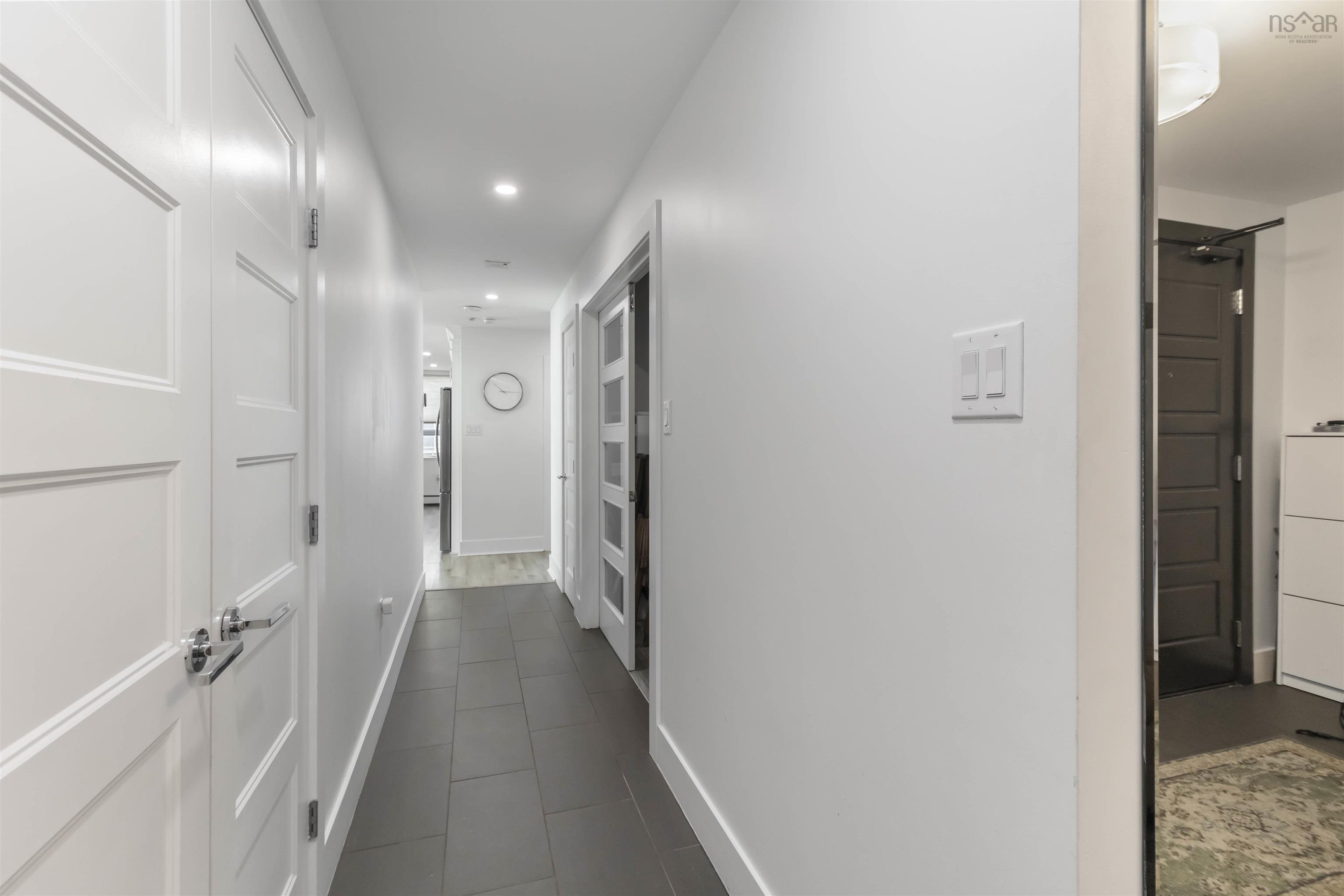 805 15 Kings Wharf Place photo #18