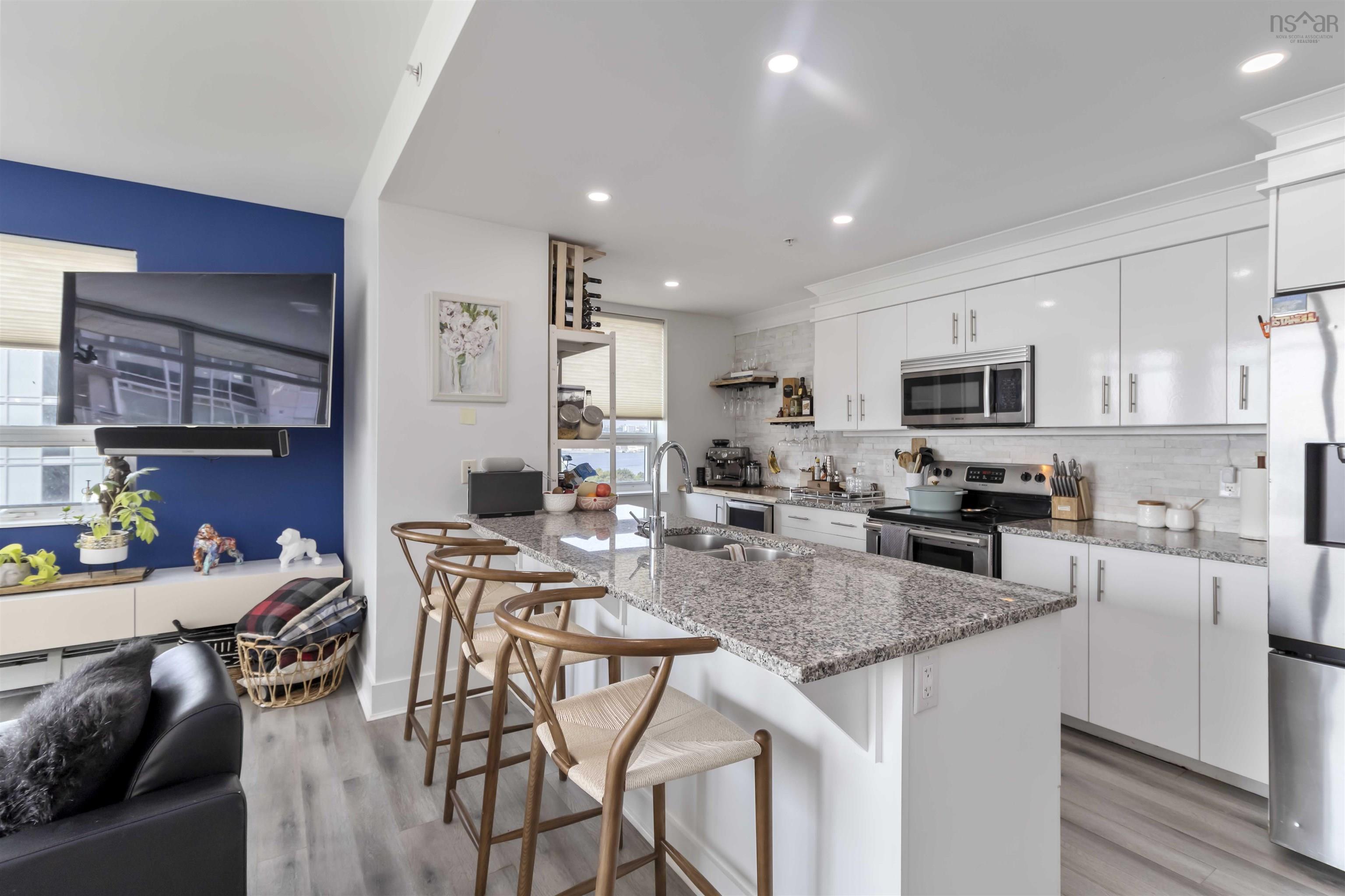 805 15 Kings Wharf Place photo #21