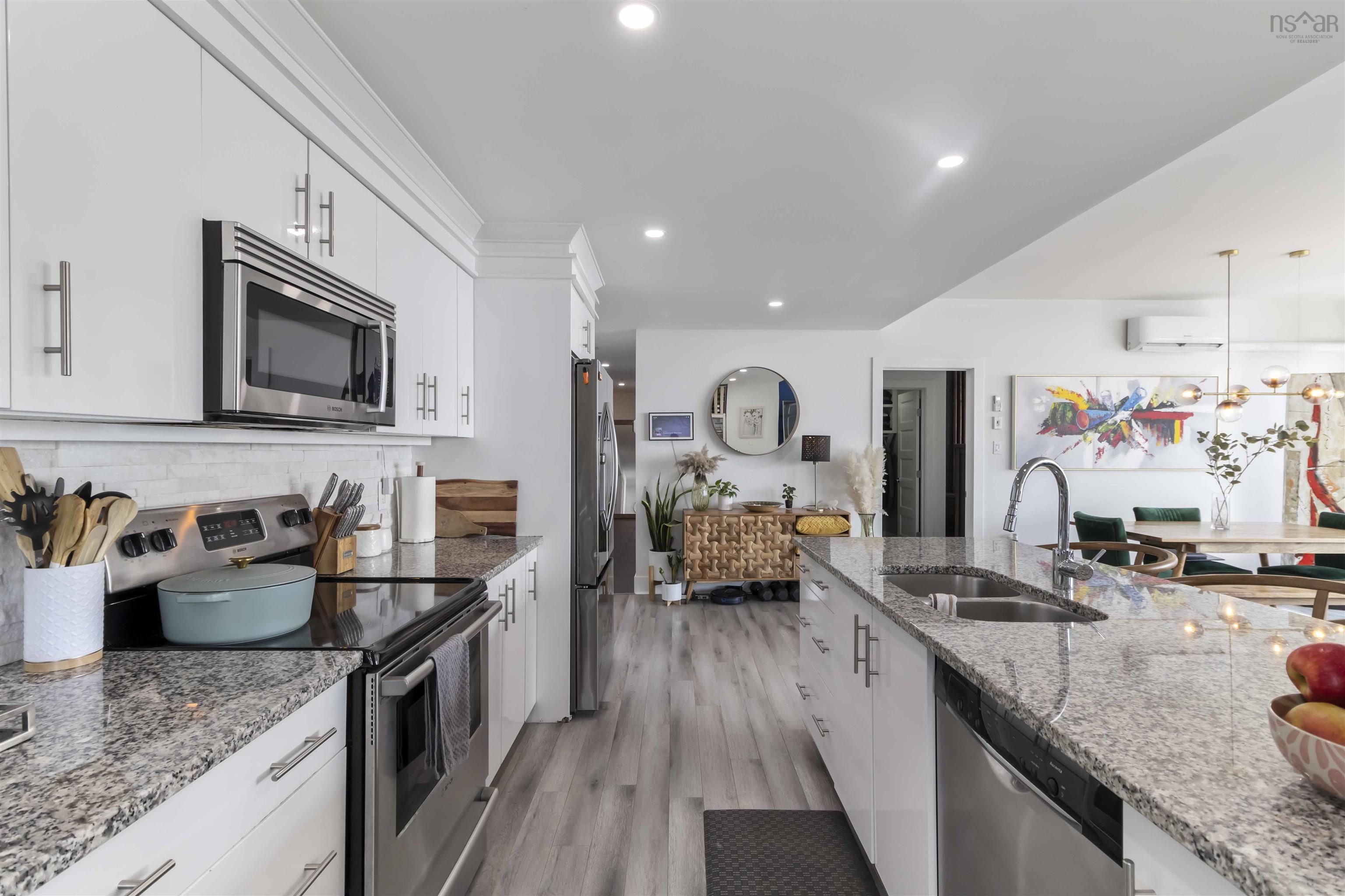 805 15 Kings Wharf Place photo #25