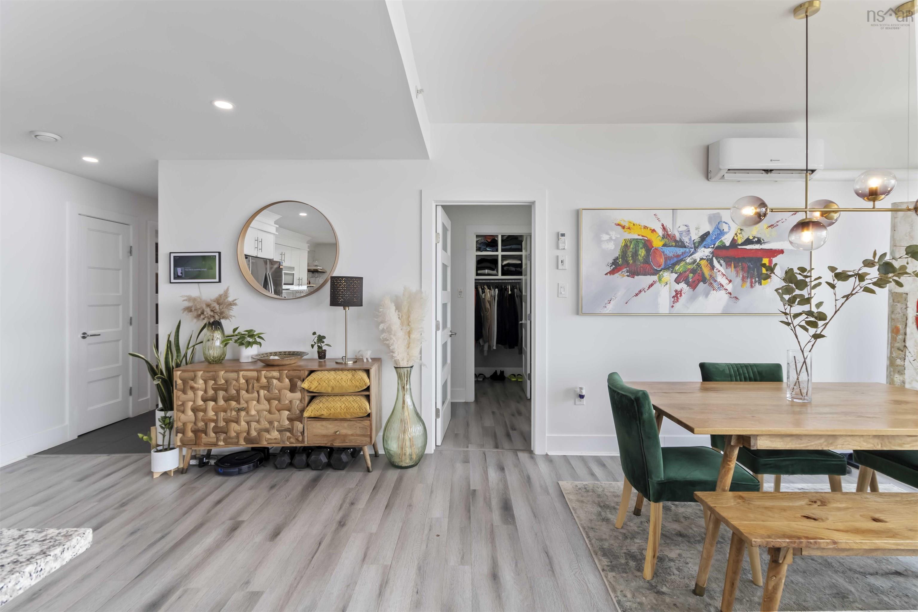 805 15 Kings Wharf Place photo #37