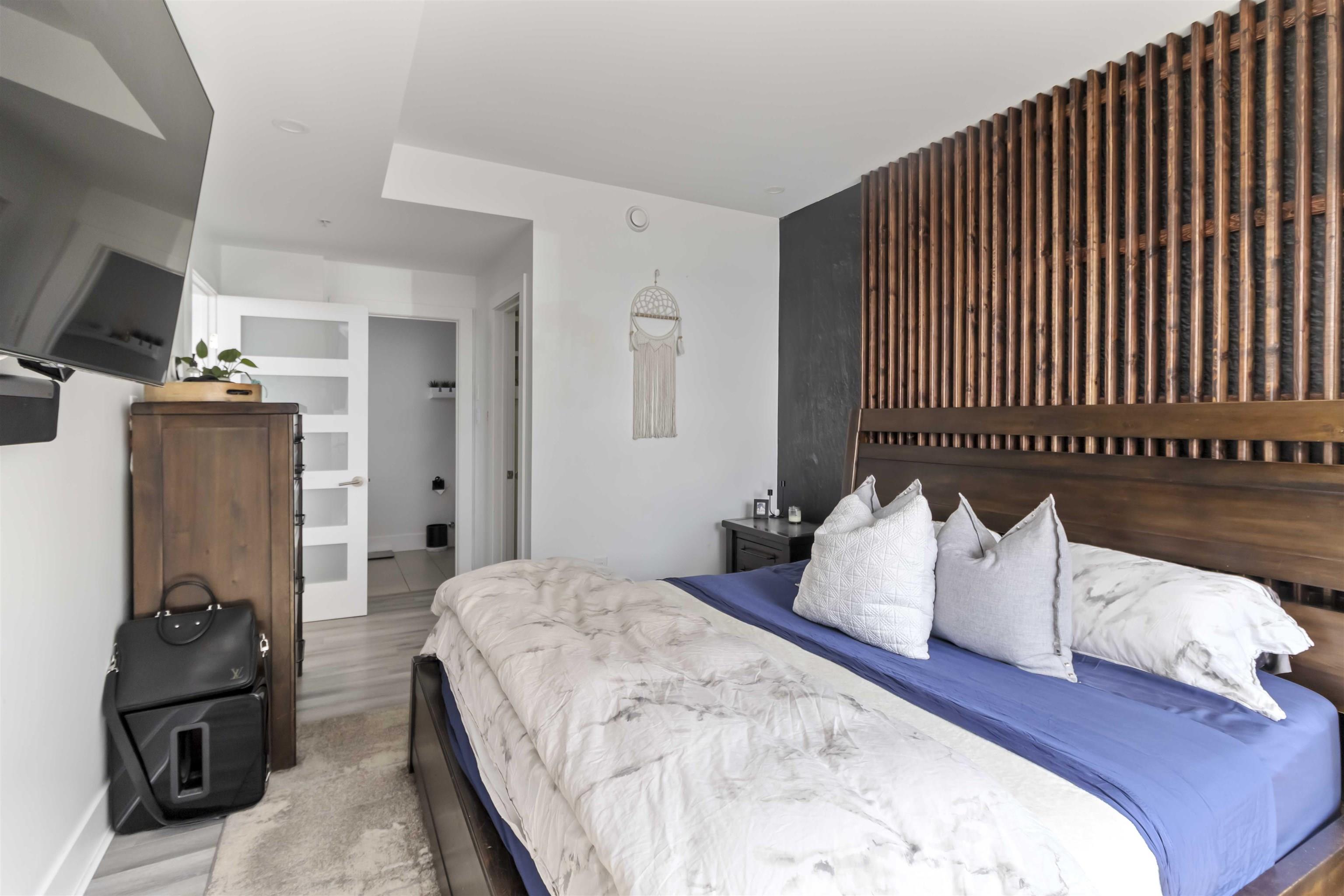 805 15 Kings Wharf Place photo #40