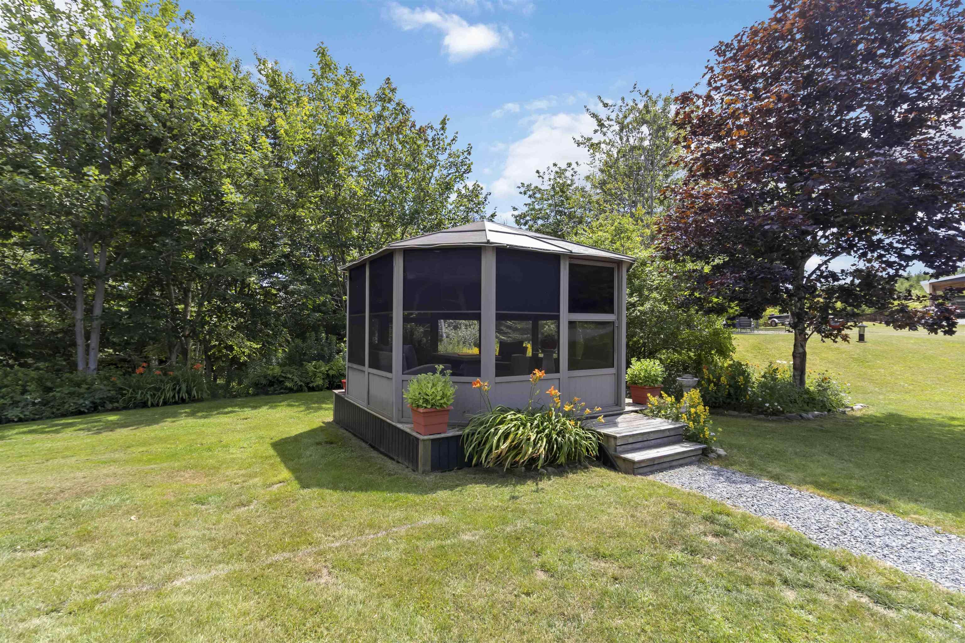 23 Siteman Lane photo #41