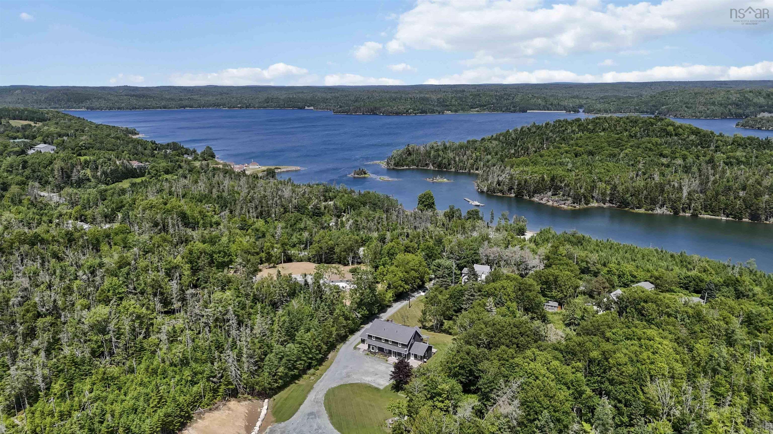 23 Siteman Lane photo #43