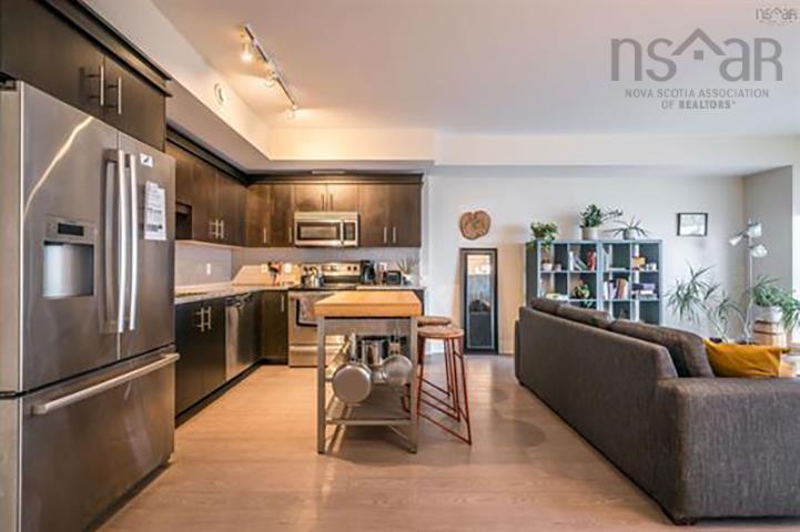 204 15 Kings Wharf Place photo #2