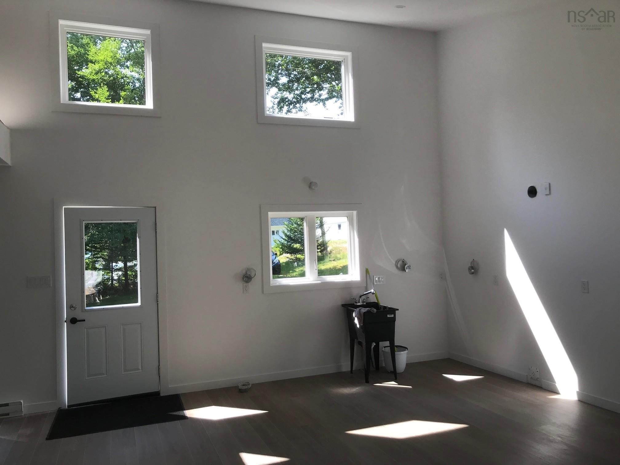 34 Cranton Drive photo #9