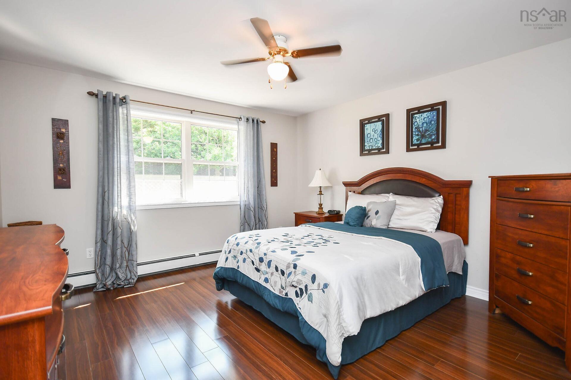 31 Barry Crescent photo #19