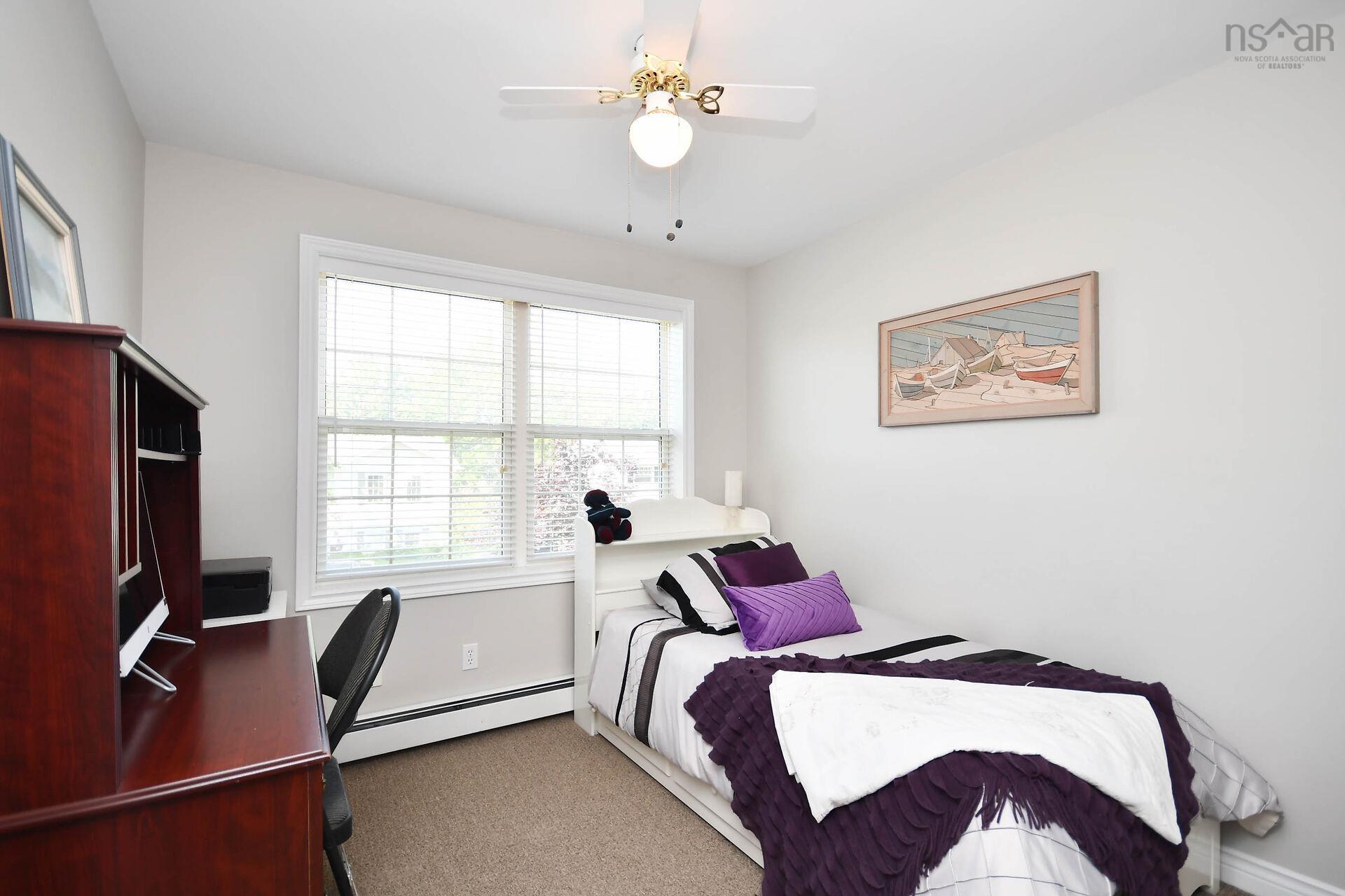 31 Barry Crescent photo #25