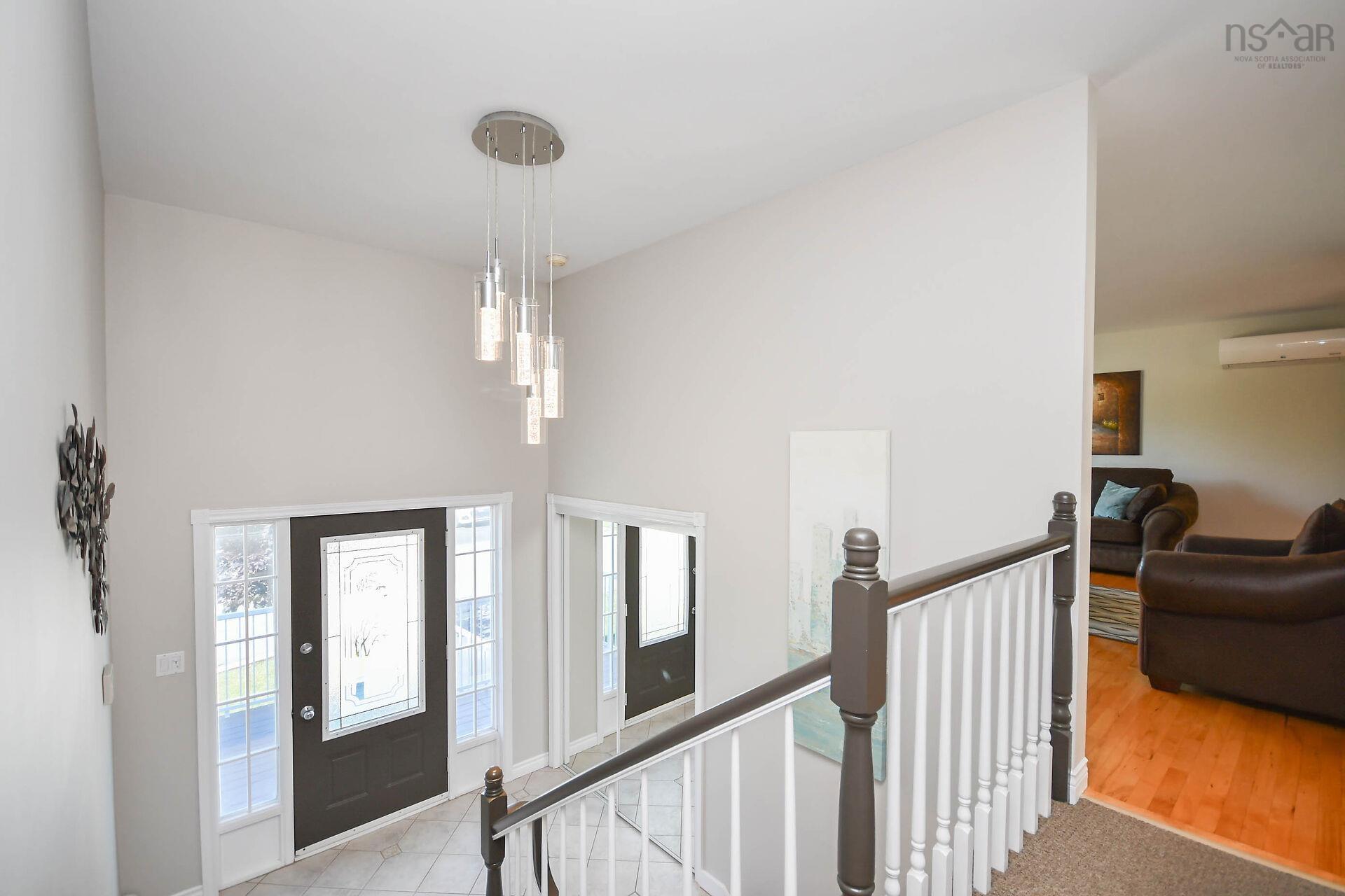 31 Barry Crescent photo #27