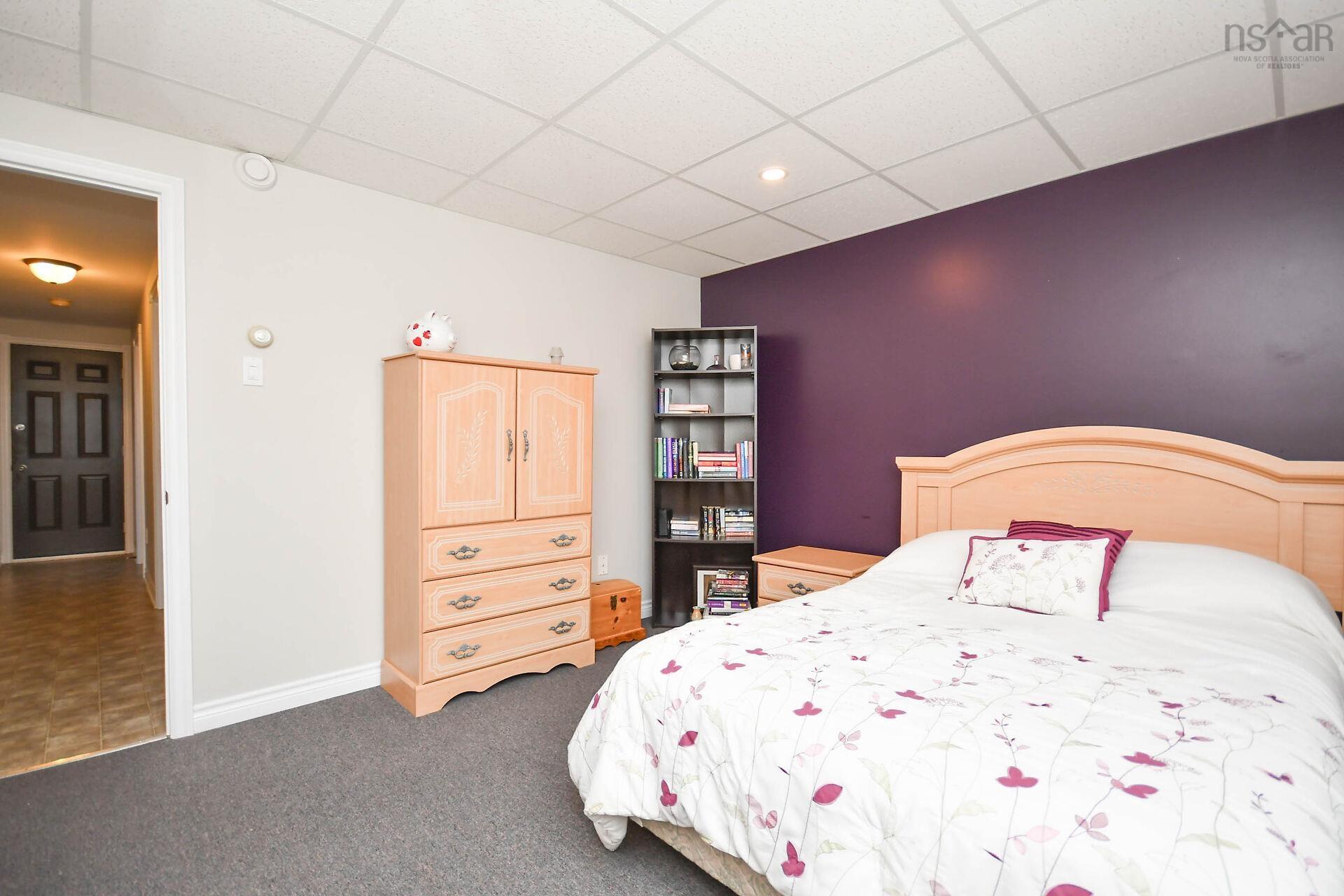 31 Barry Crescent photo #33