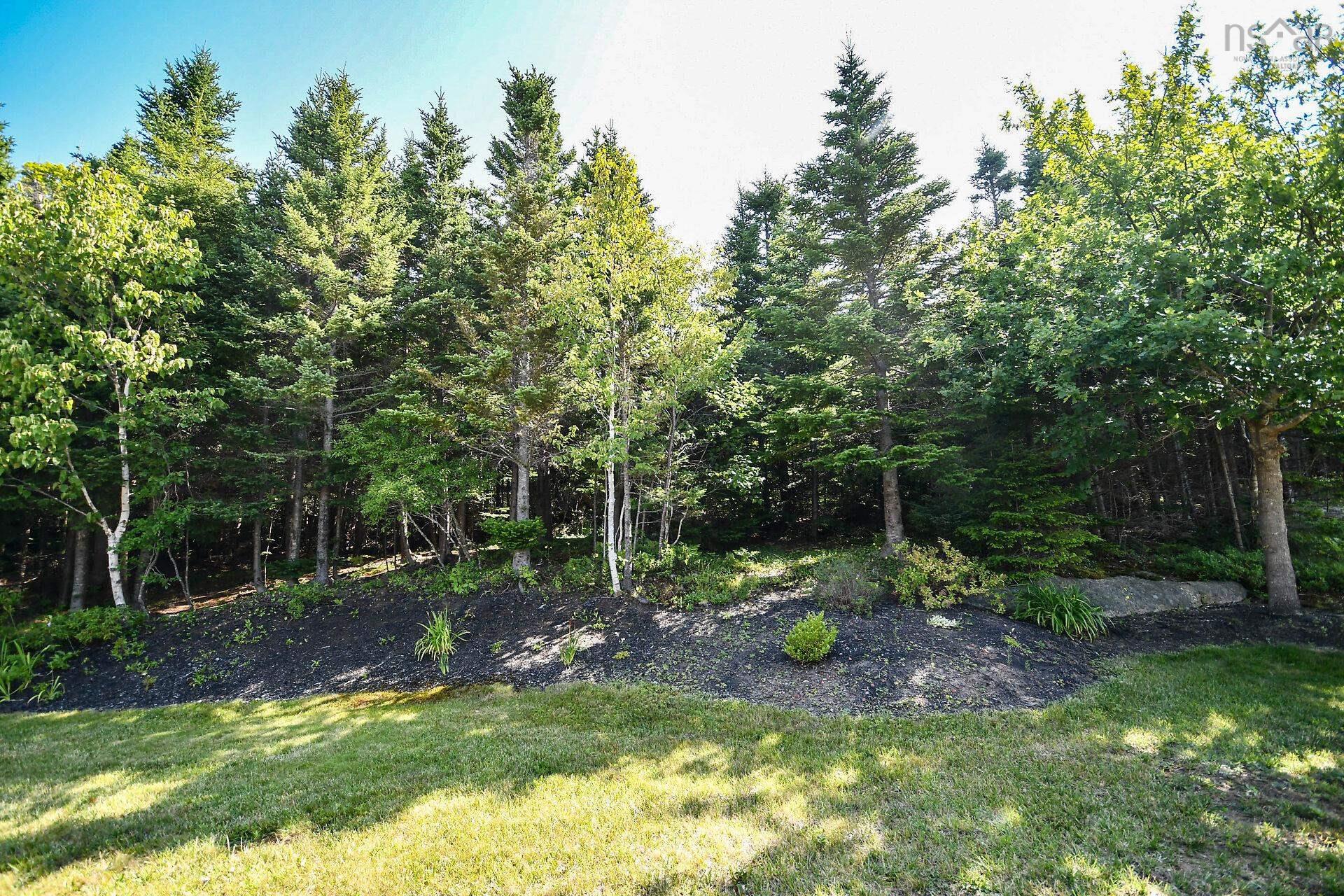 31 Barry Crescent photo #39