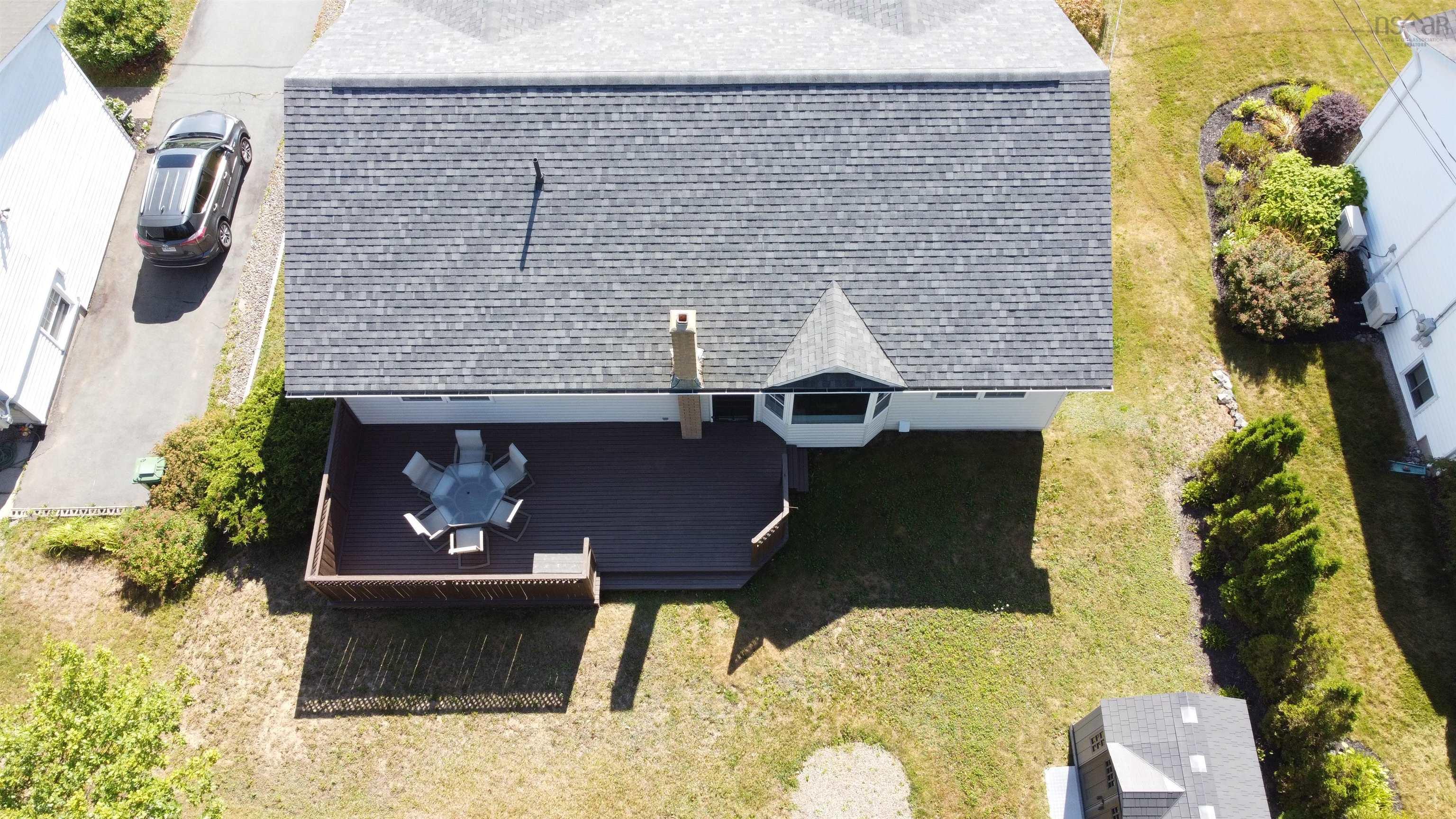 31 Barry Crescent photo #44