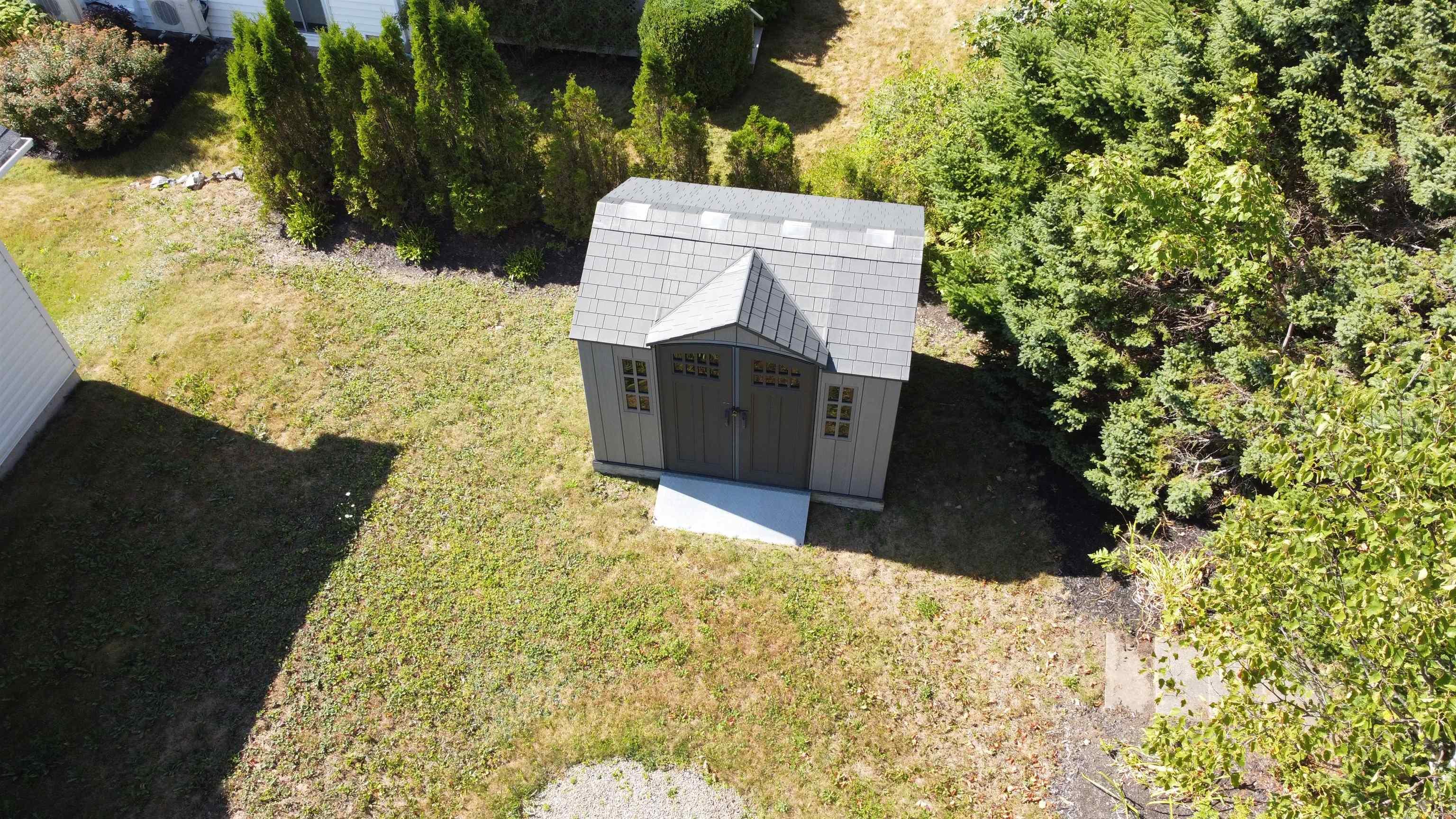 31 Barry Crescent photo #46