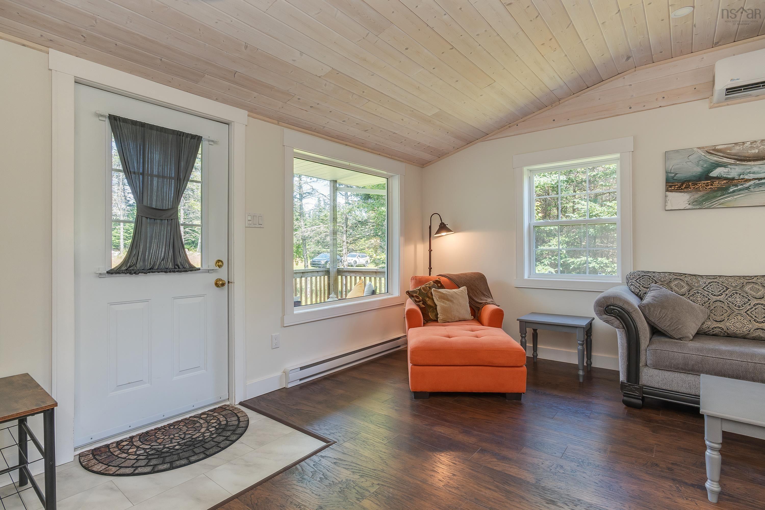 20 Howard Stevens Walk photo #2