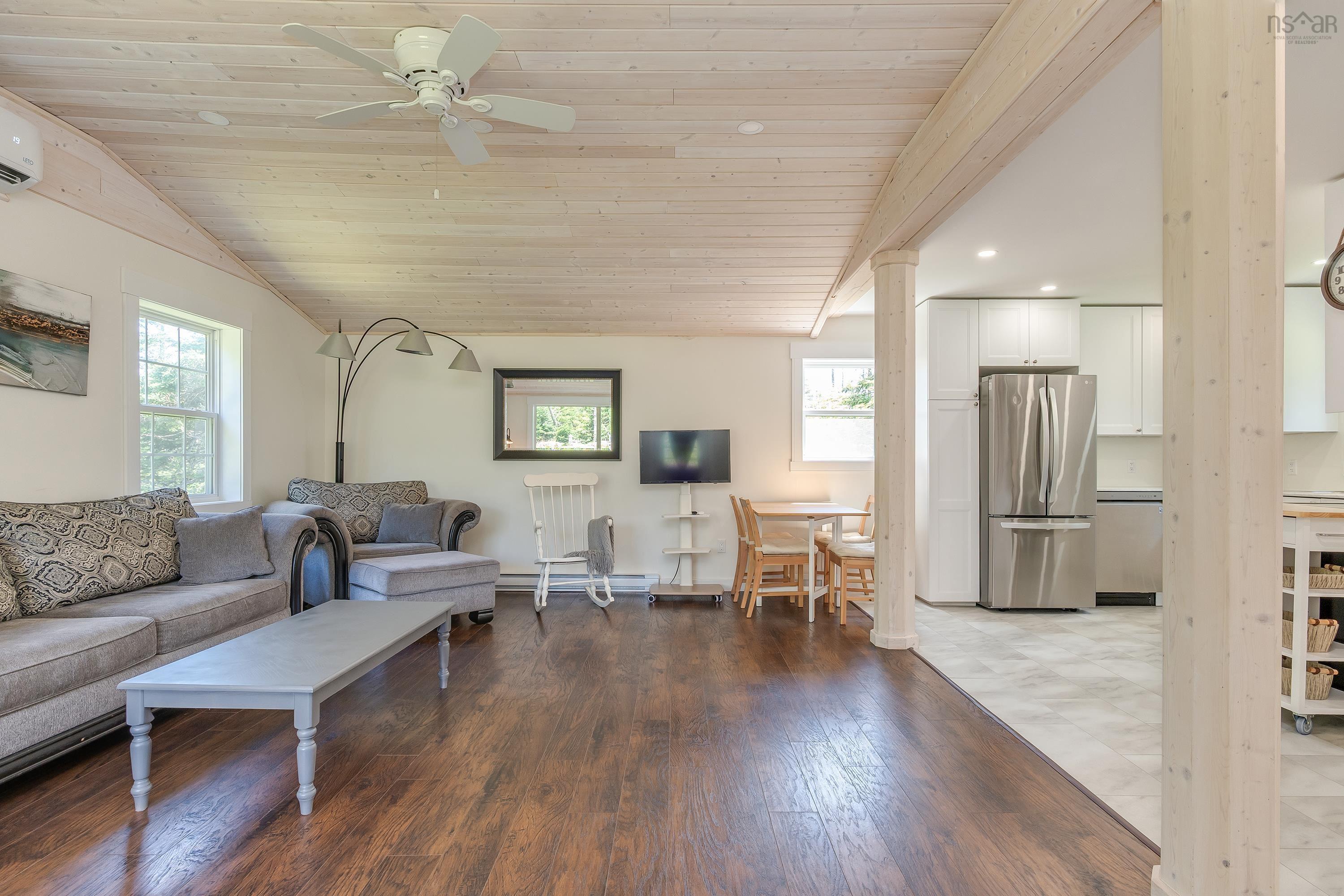 20 Howard Stevens Walk photo #5