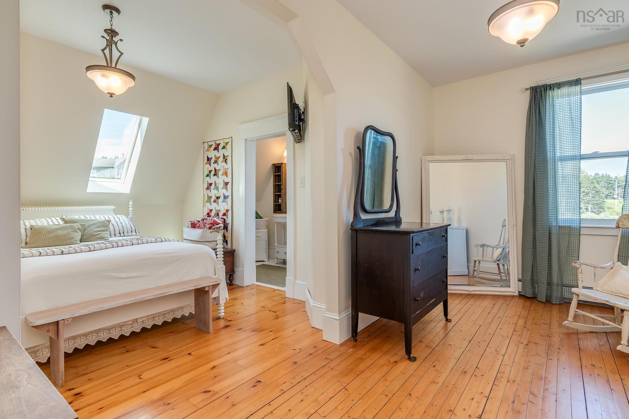 2629 Crowell Road photo #31