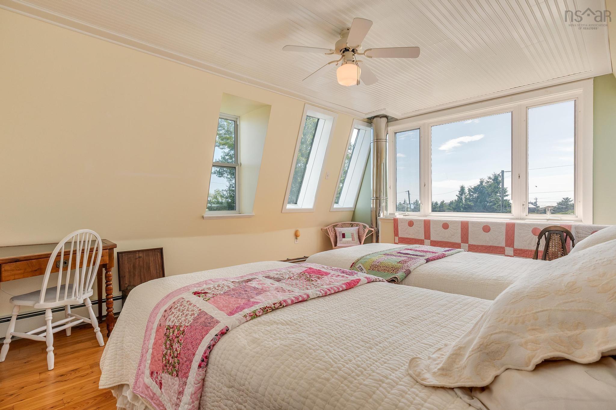 2629 Crowell Road photo #36