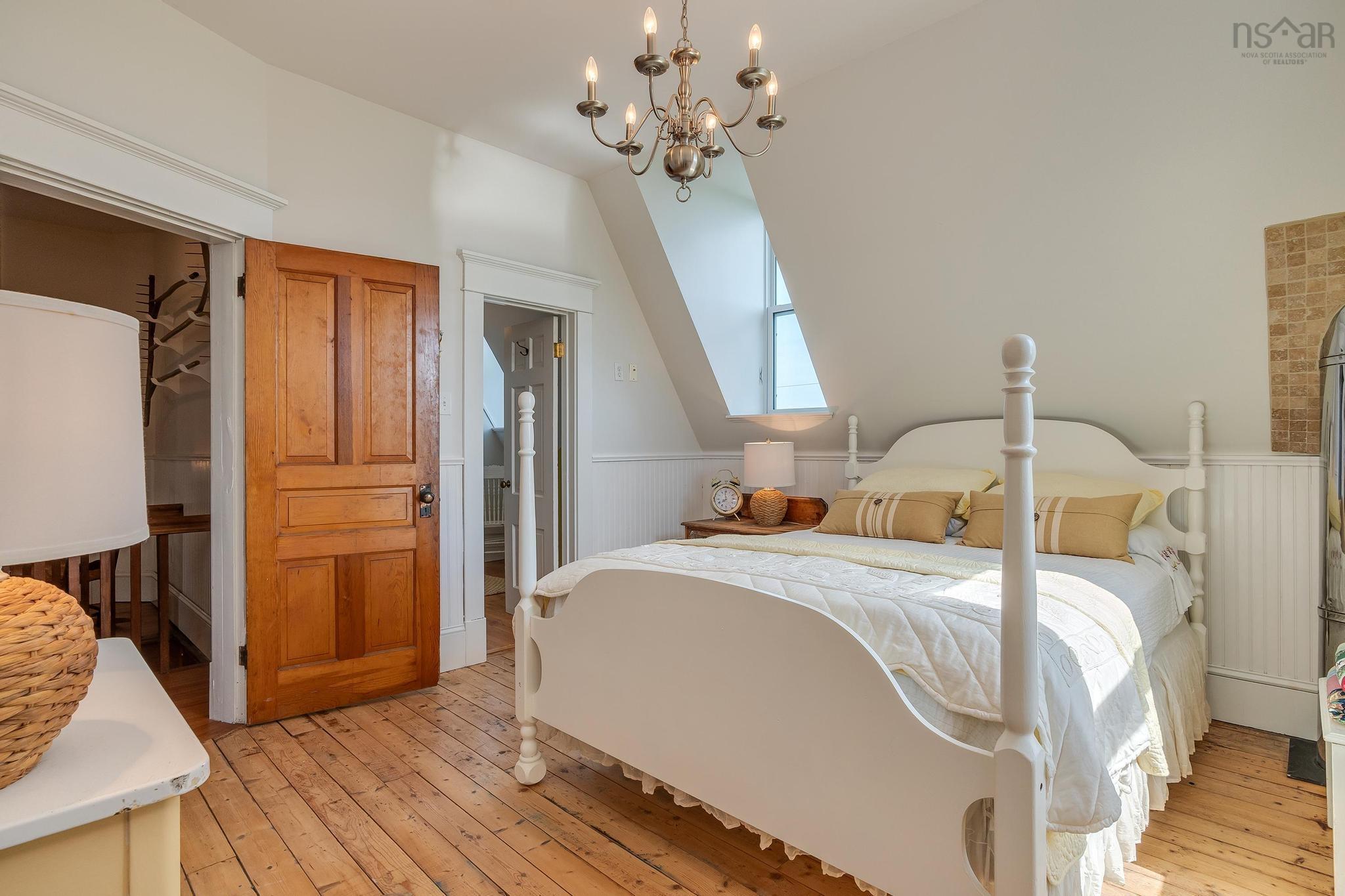 2629 Crowell Road photo #38