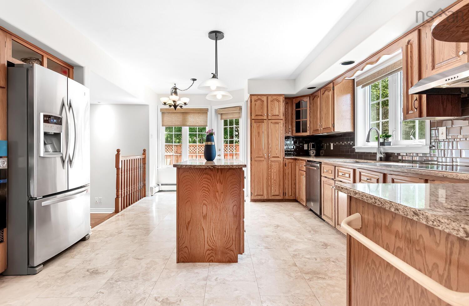 15 Essex Lane photo #12