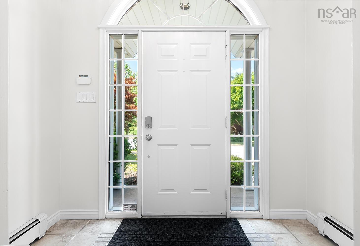 15 Essex Lane photo #16