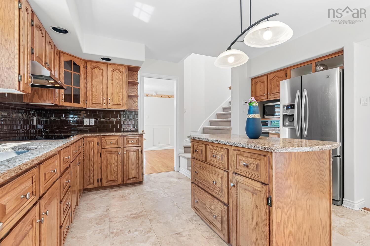 15 Essex Lane photo #8