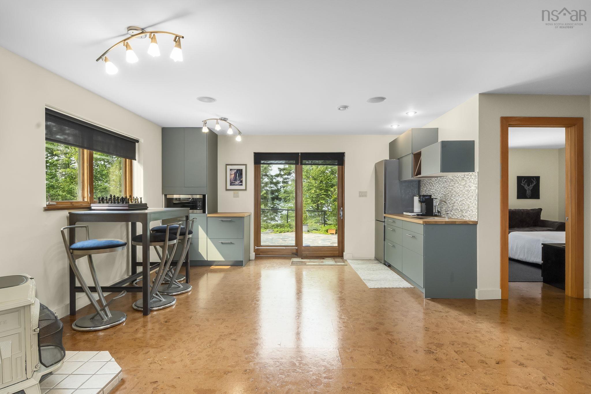 49 Fairway Grove photo #16