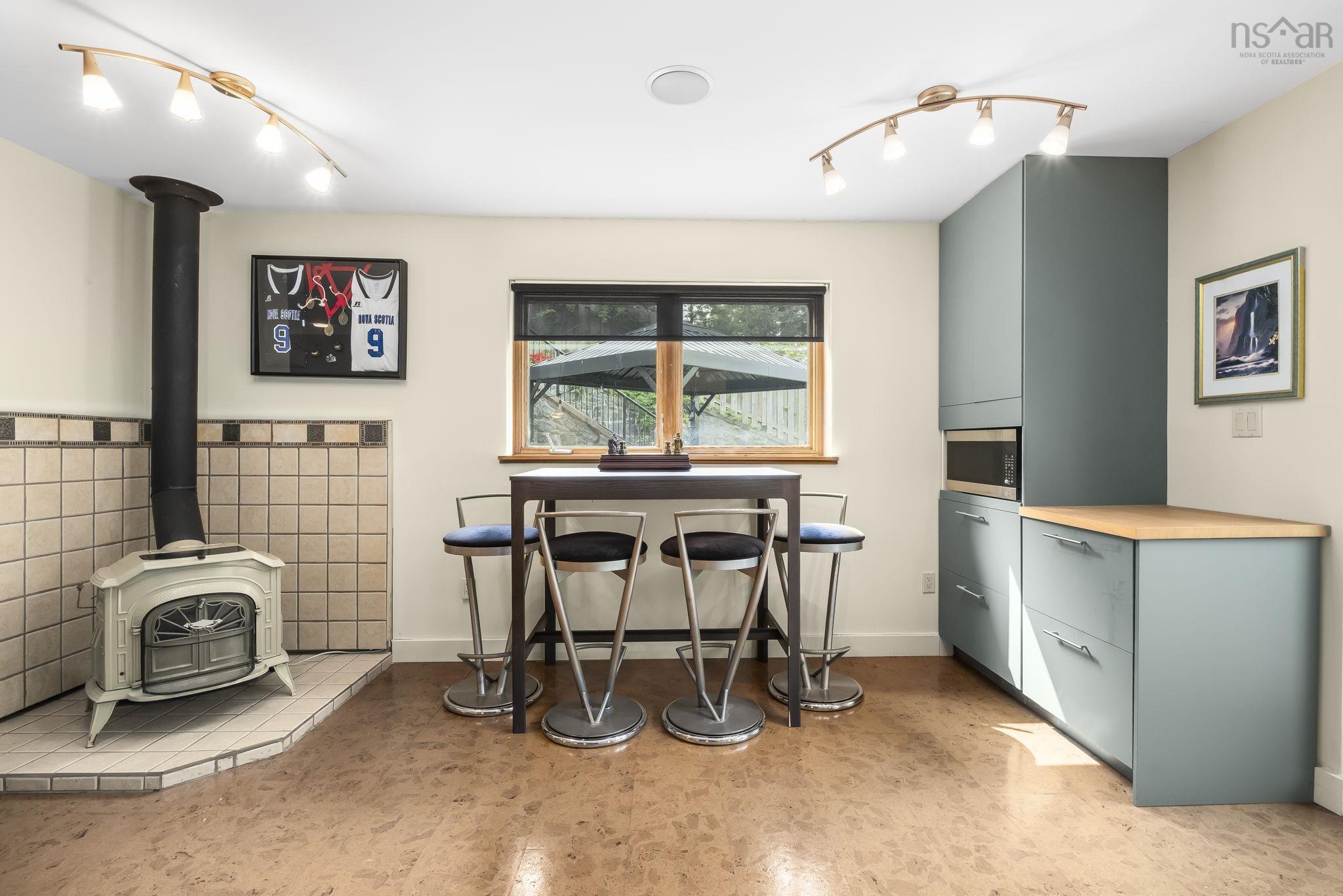 49 Fairway Grove photo #19