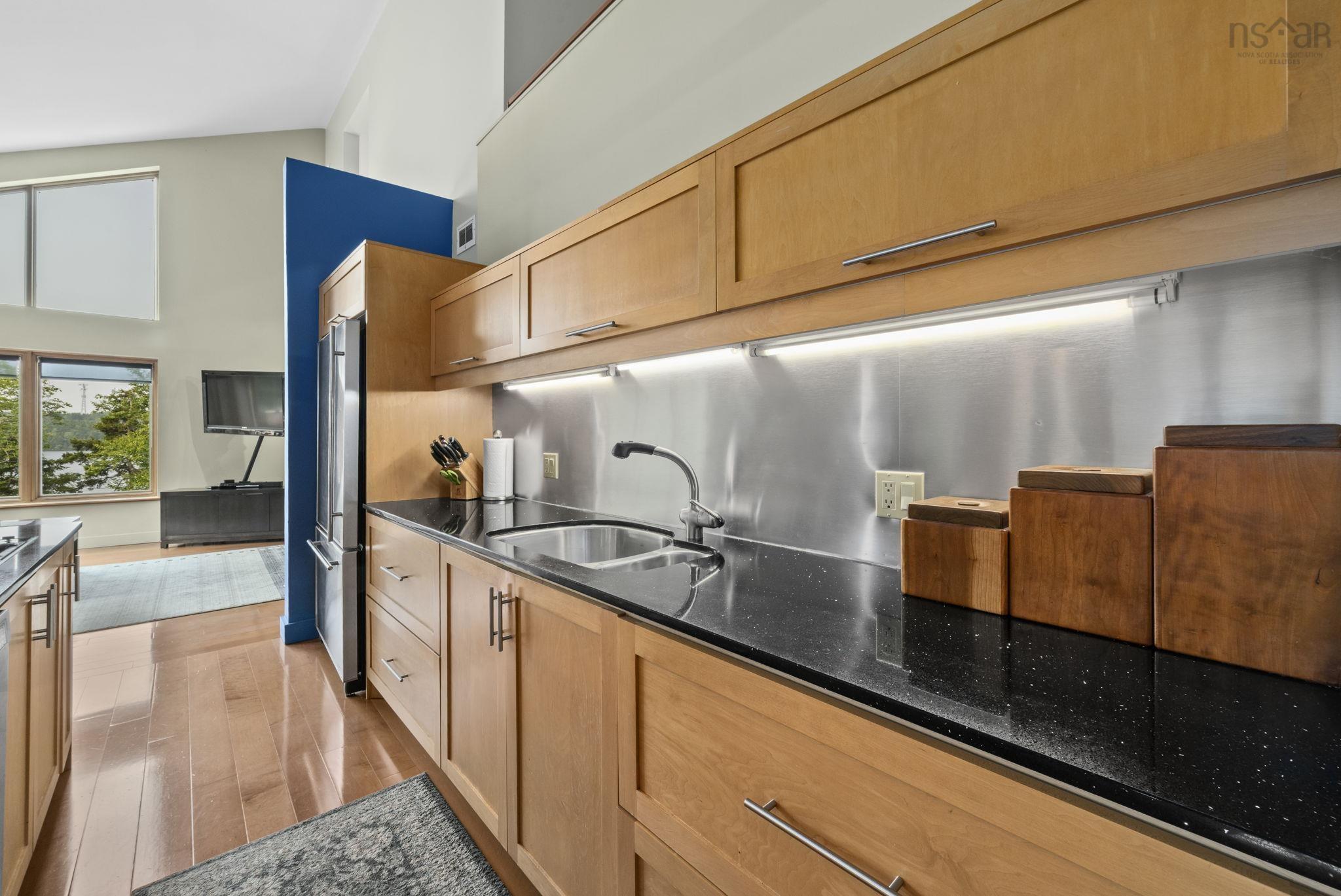 49 Fairway Grove photo #20